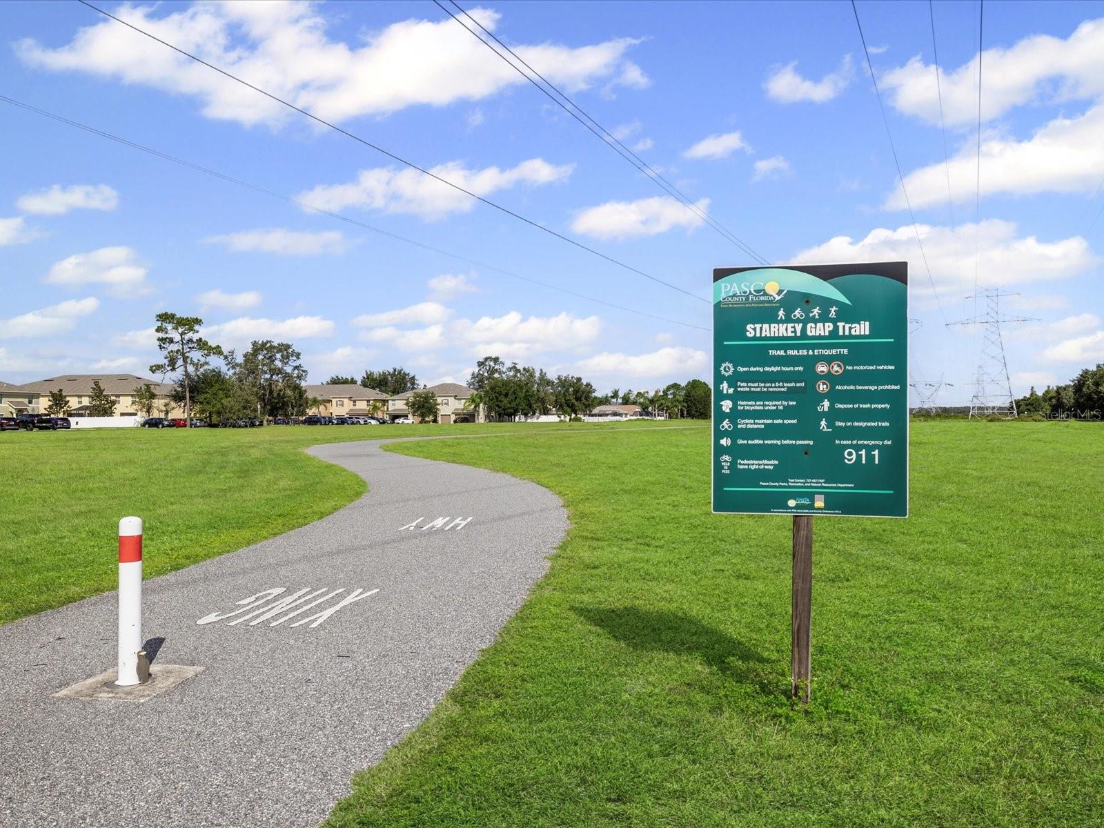 Image 32 of 33 For 9779 Trumpet Vine Loop