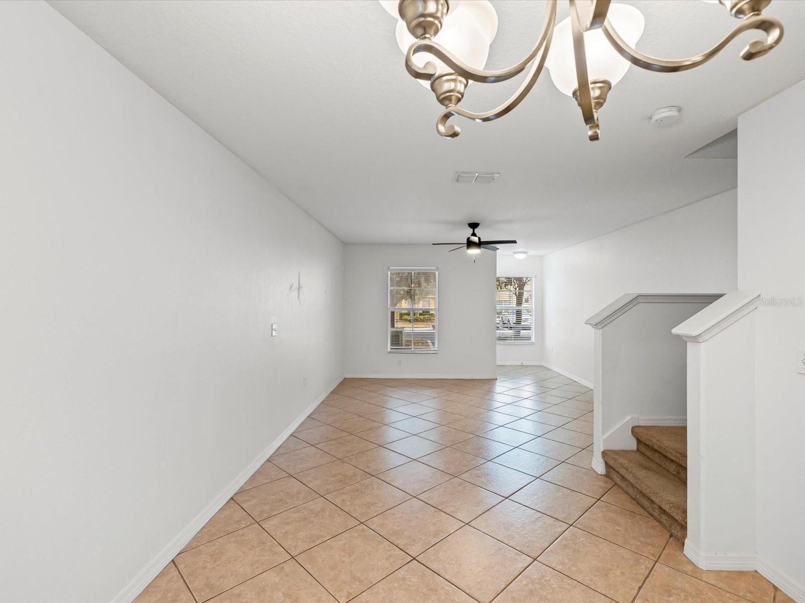 Image 6 of 33 For 9779 Trumpet Vine Loop