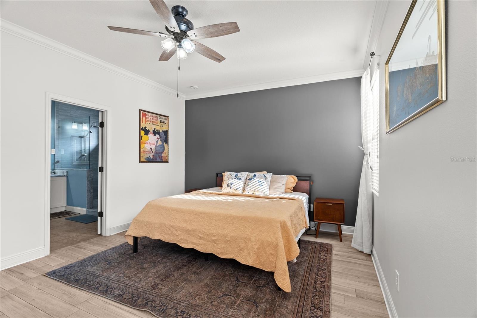 Listing photo id 18 for 2918 Winglewood Circle