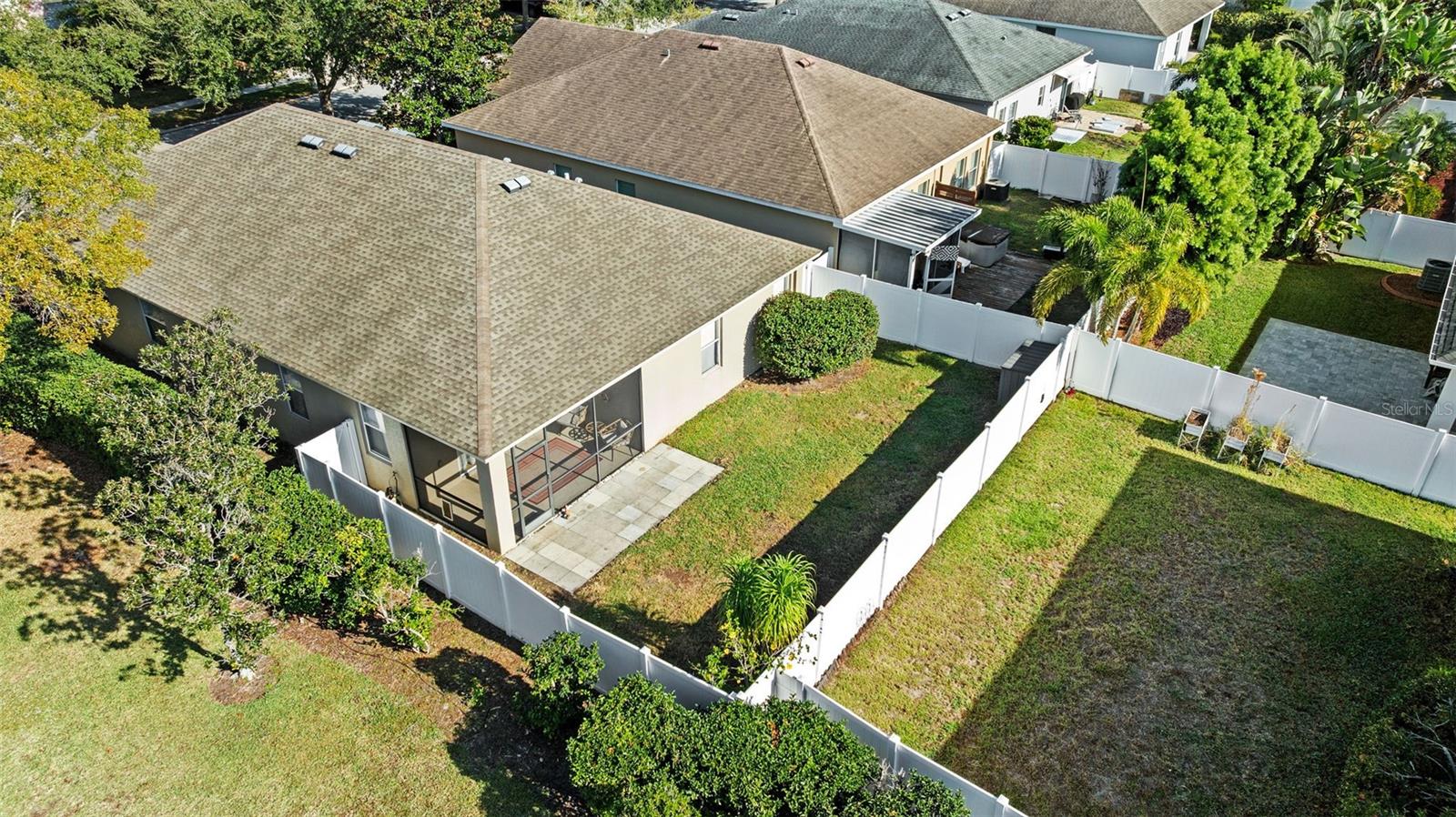 Listing photo id 46 for 2918 Winglewood Circle