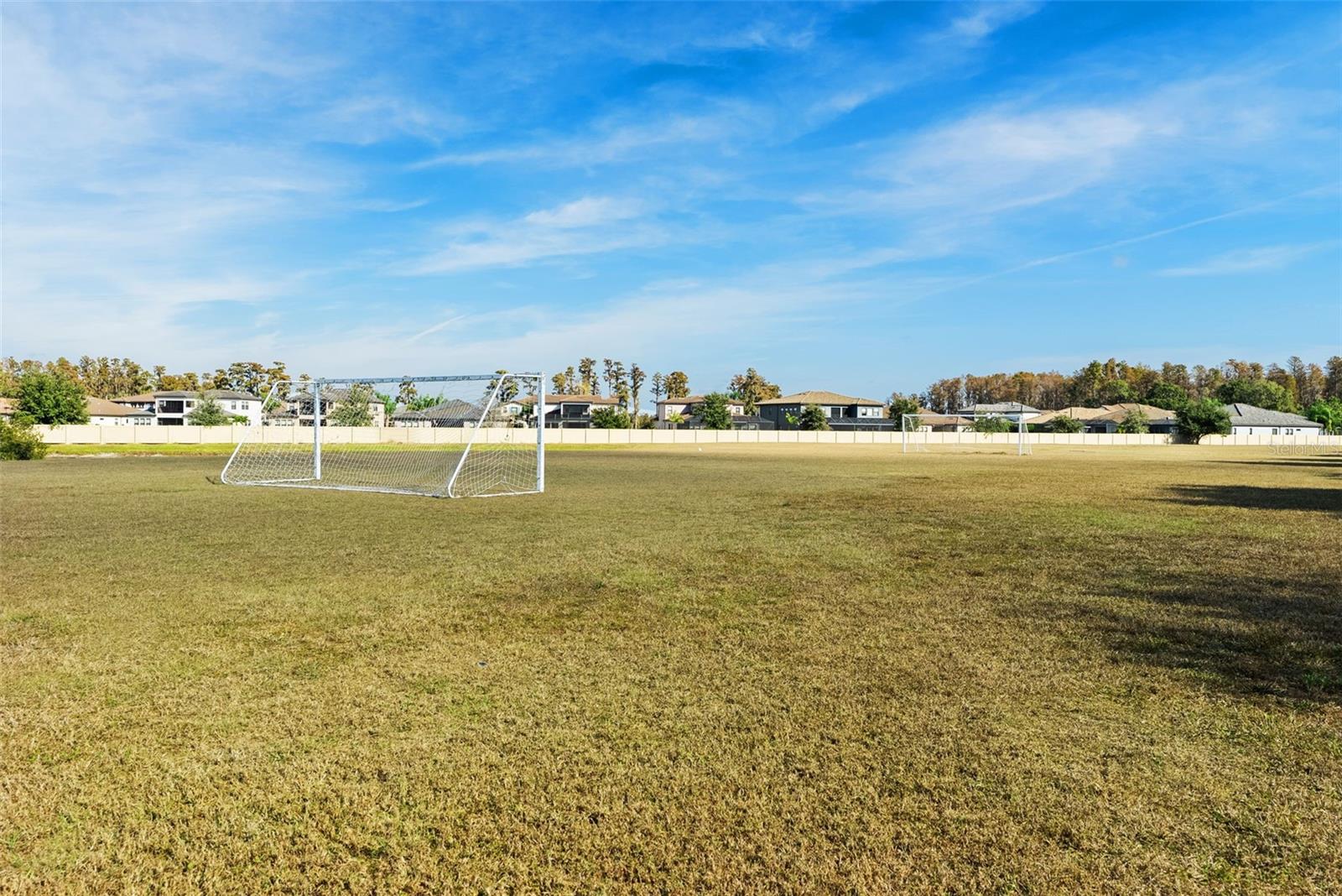 Listing photo id 56 for 2918 Winglewood Circle