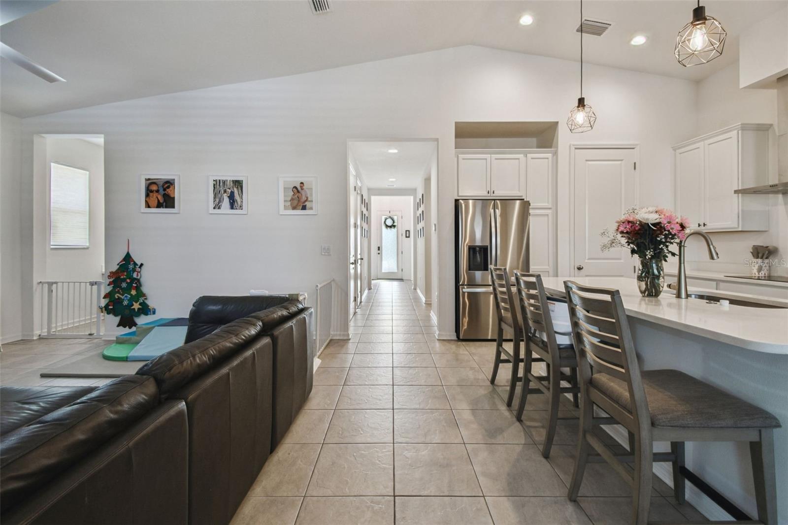 Image 16 of 52 For 11823 Armada Way