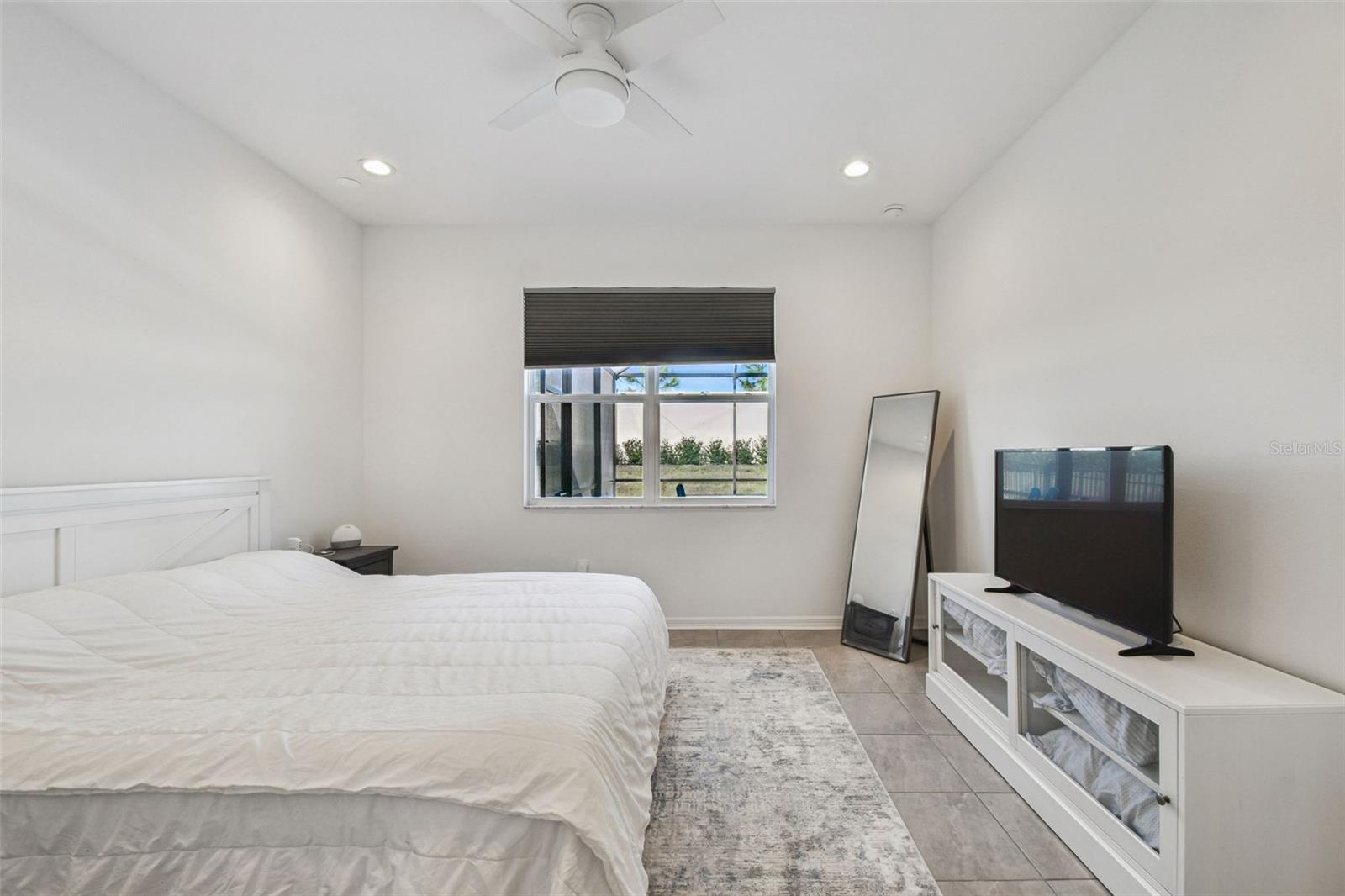 Image 23 of 52 For 11823 Armada Way