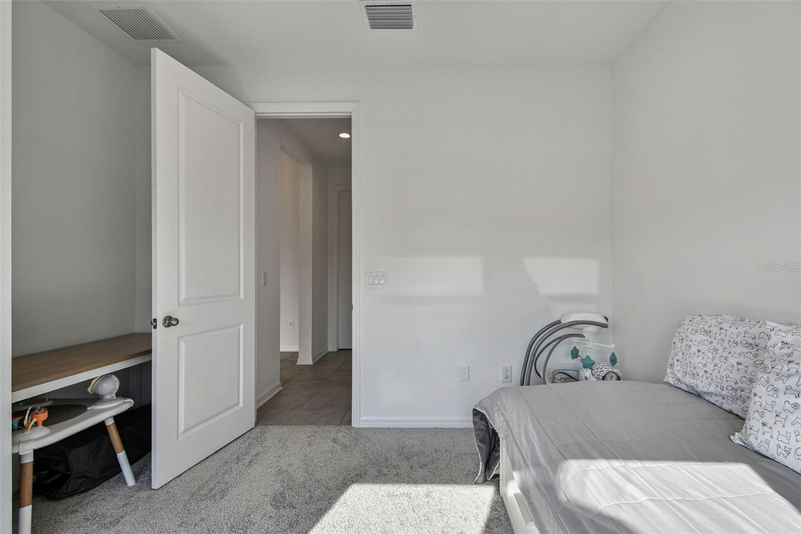 Image 34 of 52 For 11823 Armada Way