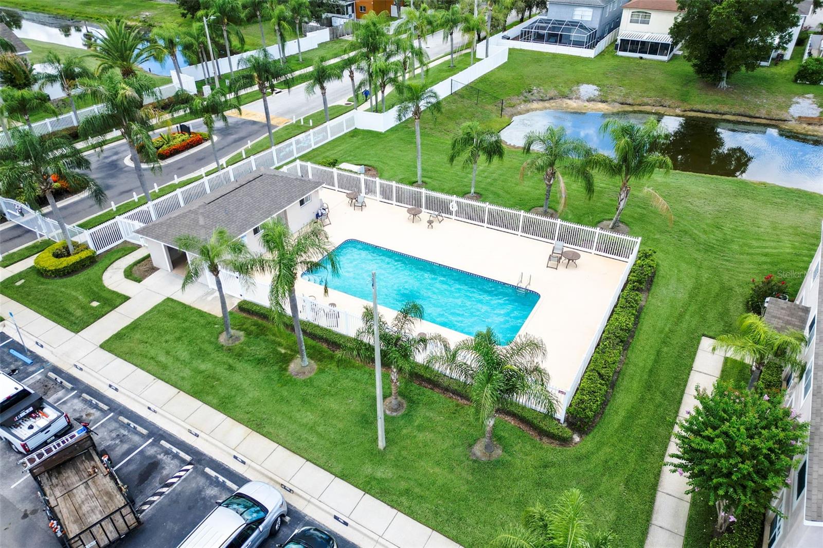 Image 4 of 36 For 632 Kensington Lake Cir