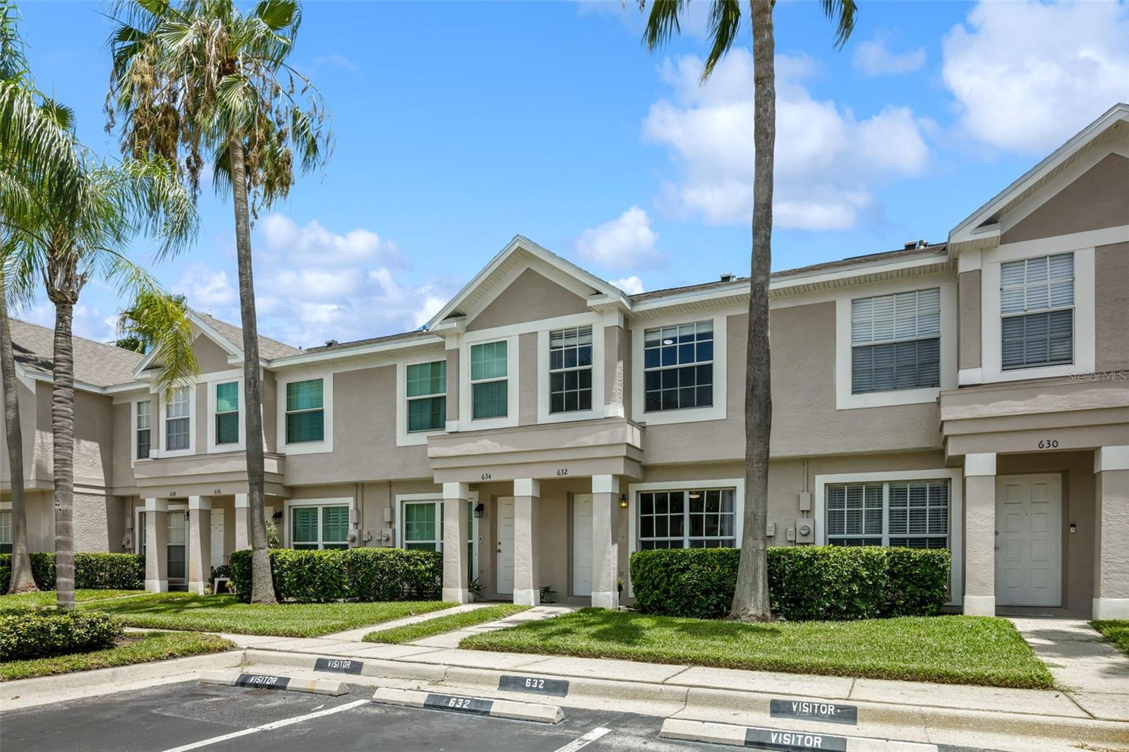 Image 5 of 36 For 632 Kensington Lake Cir