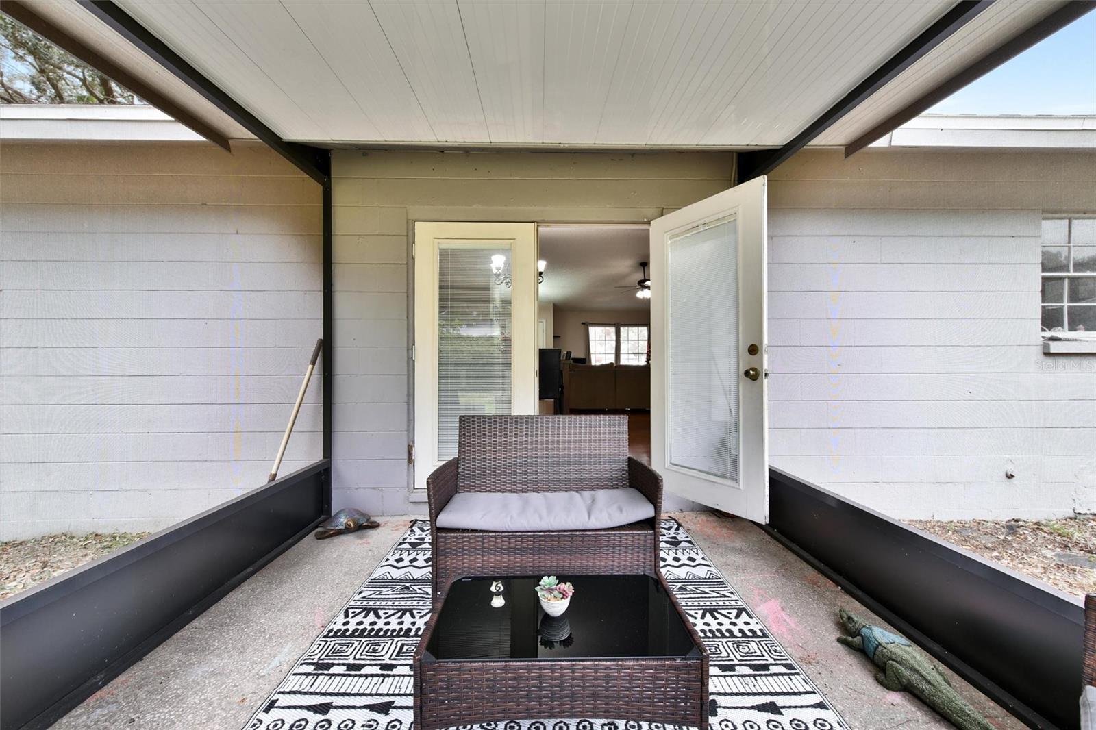 Image 22 of 25 For 11616 Lewis Avenue