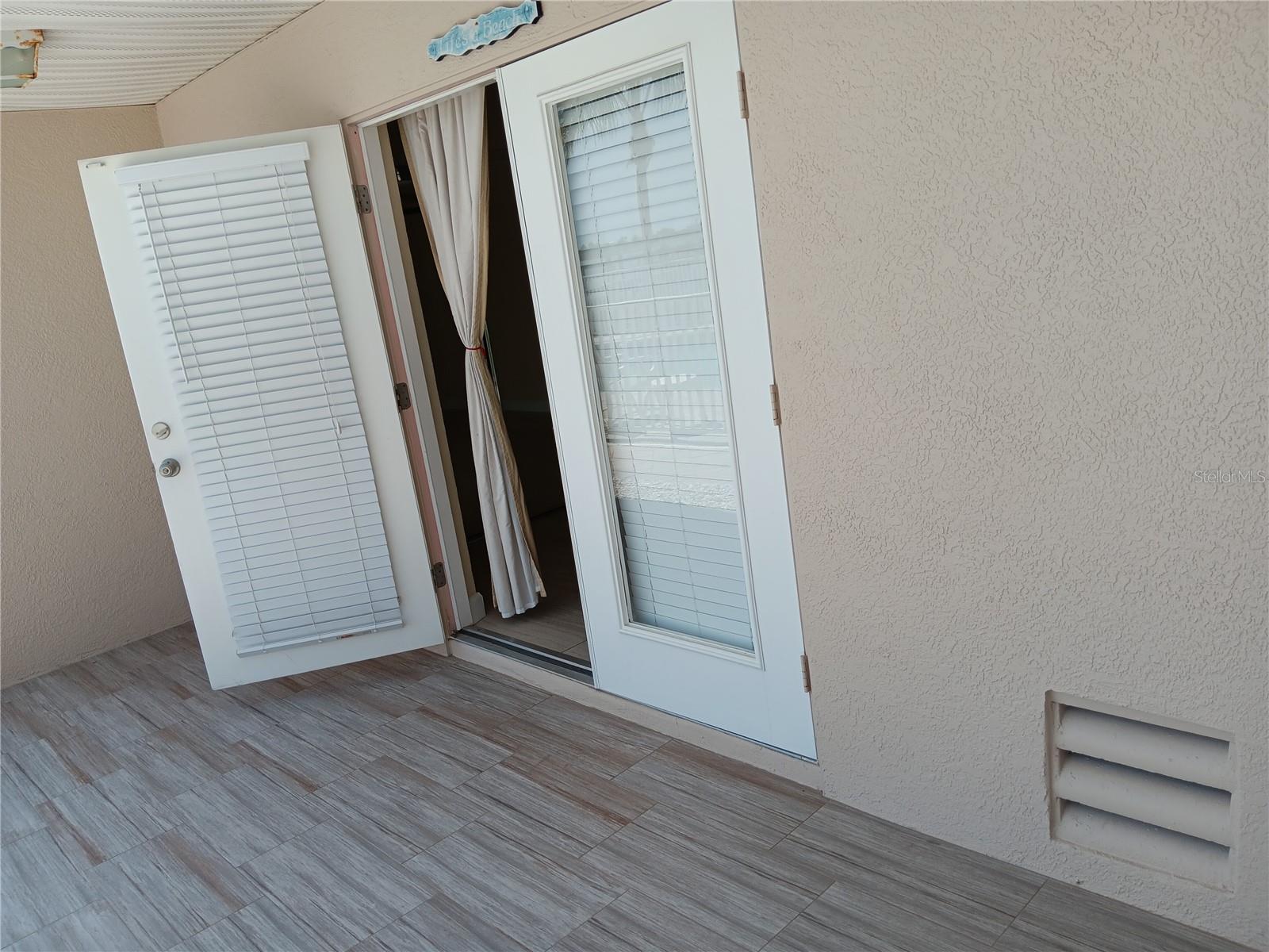 Image 8 of 67 For 200 Brightwater Drive 1