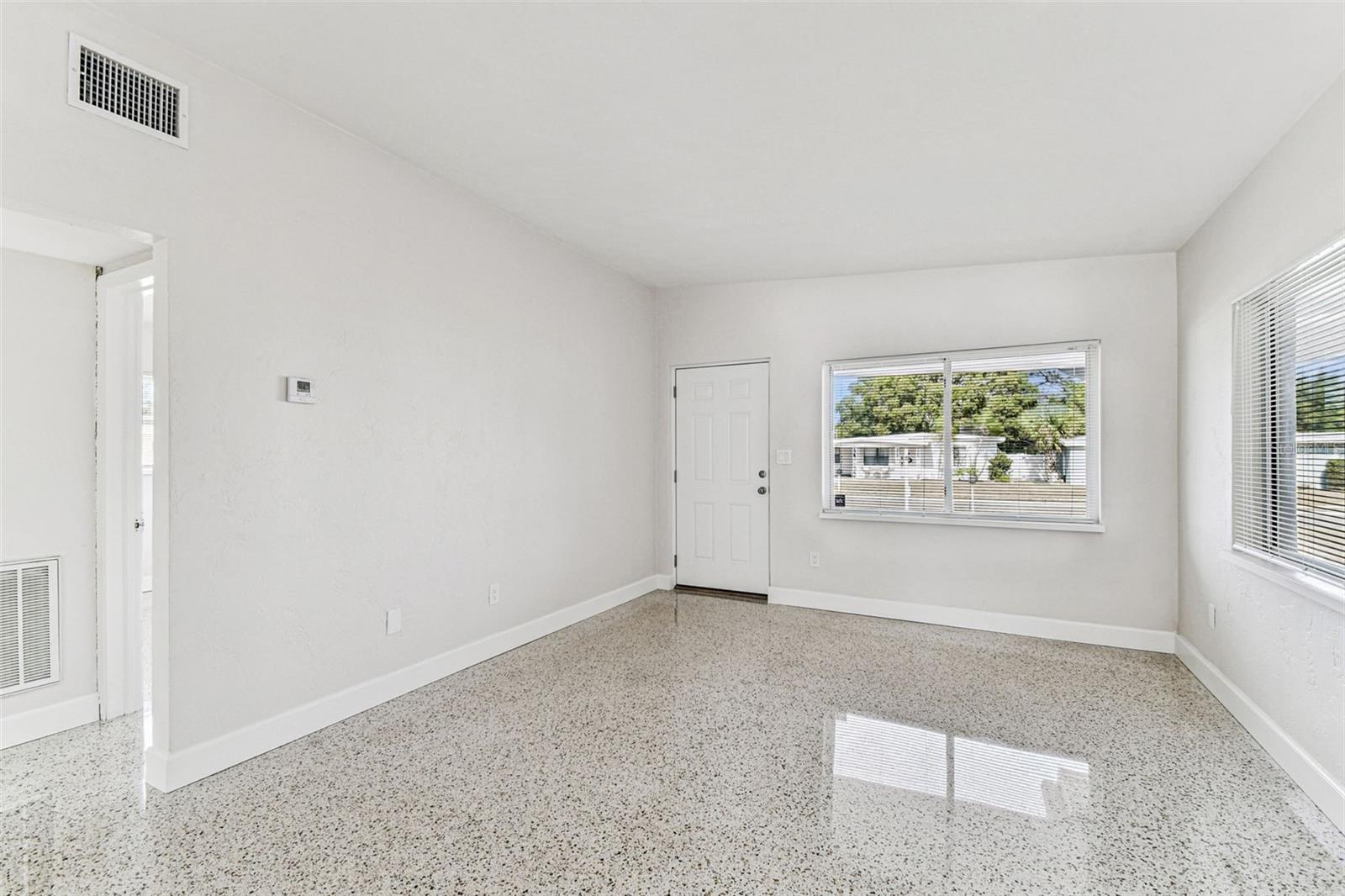 Image 10 of 42 For 4430 13th Avenue N