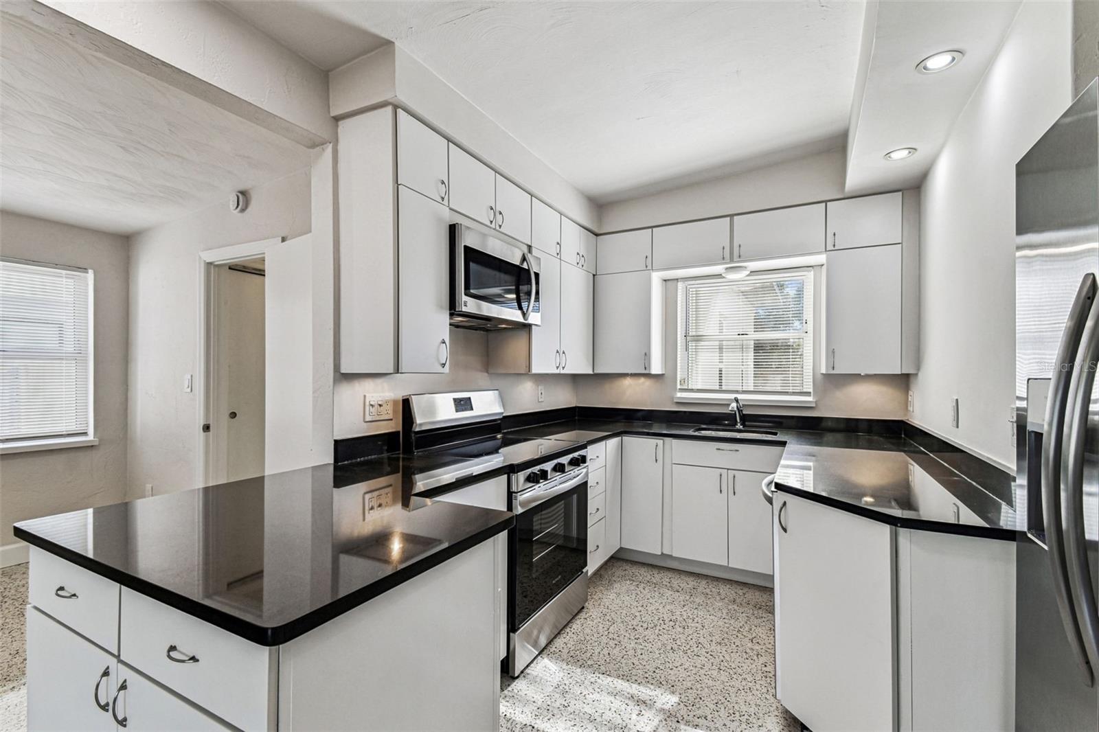 Image 14 of 42 For 4430 13th Avenue N