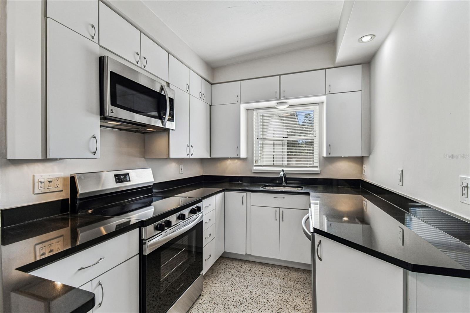 Image 15 of 42 For 4430 13th Avenue N