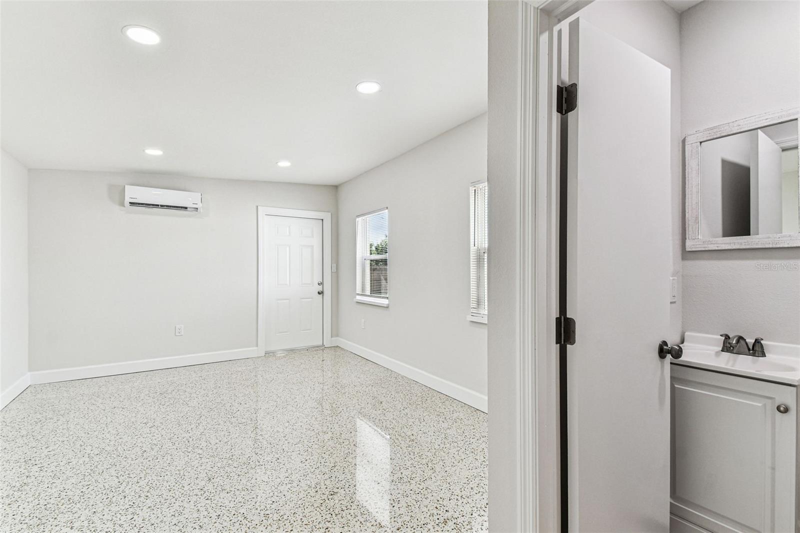 Image 21 of 42 For 4430 13th Avenue N