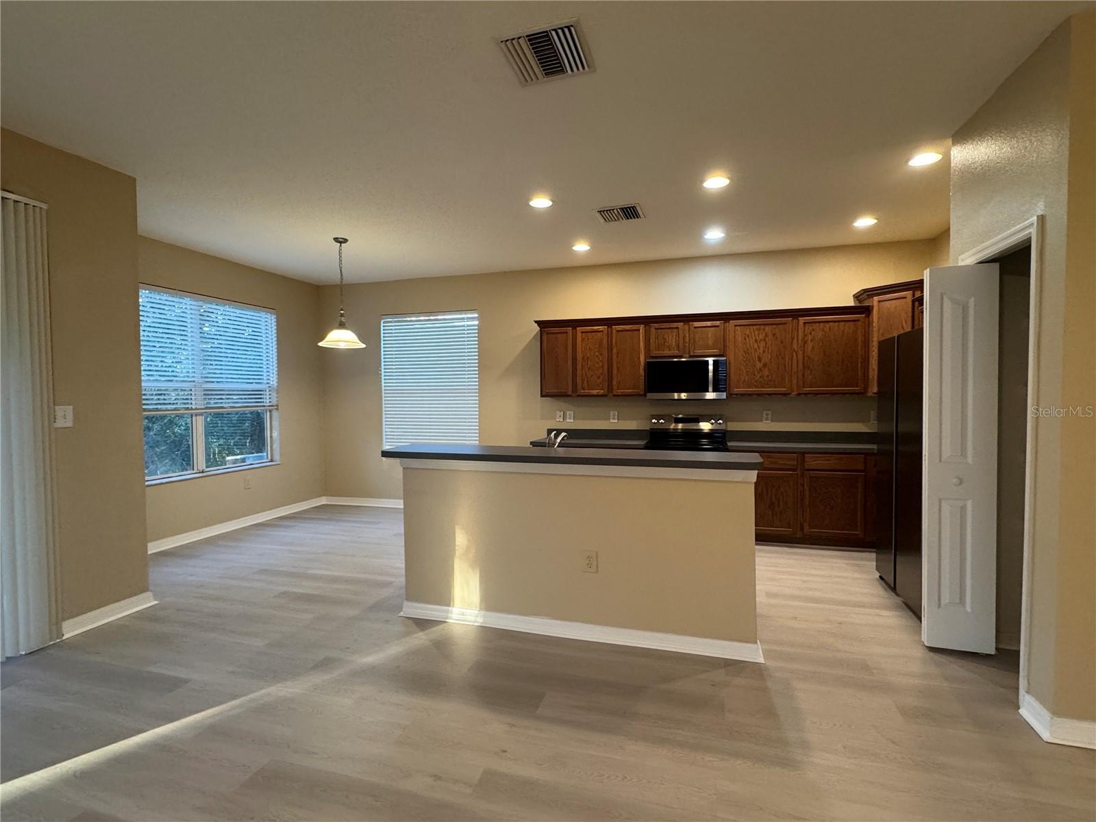 Image 11 of 66 For 8210 Whistling Pine Way