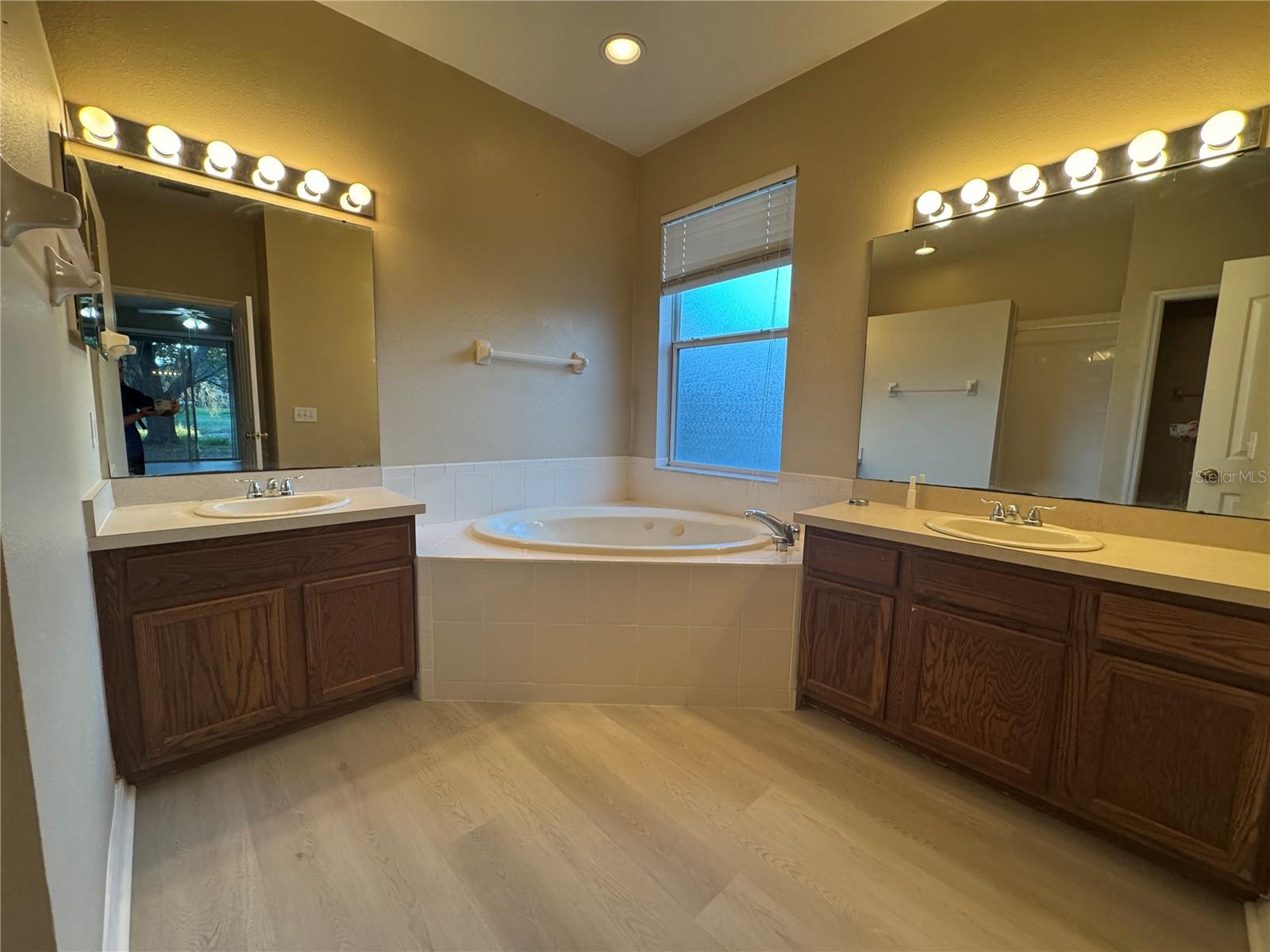 Image 31 of 66 For 8210 Whistling Pine Way