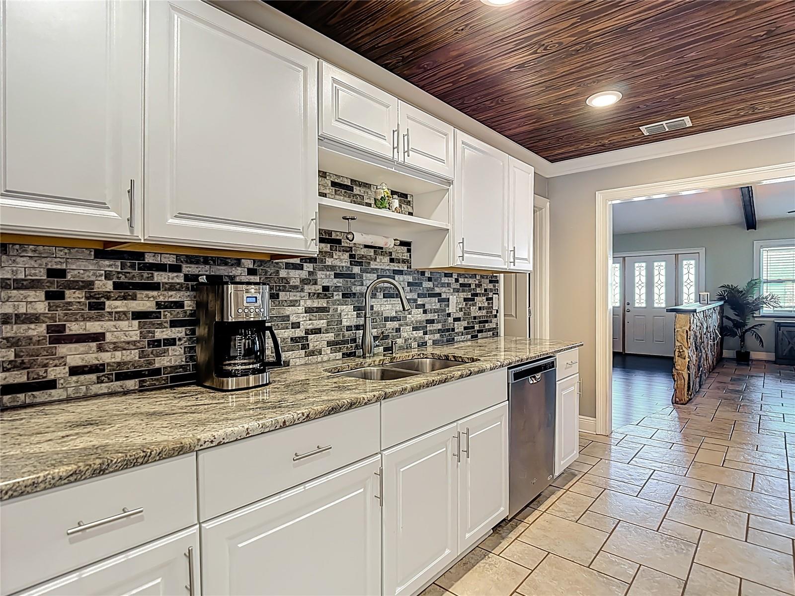 Image 24 of 79 For 5904 Springrun Court