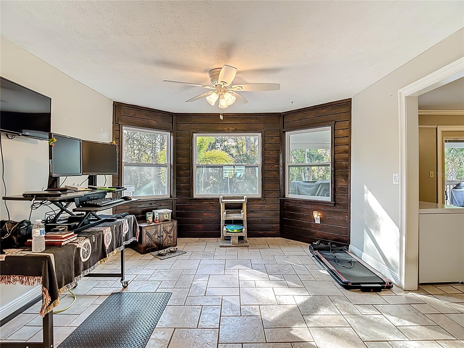 Image 27 of 79 For 5904 Springrun Court