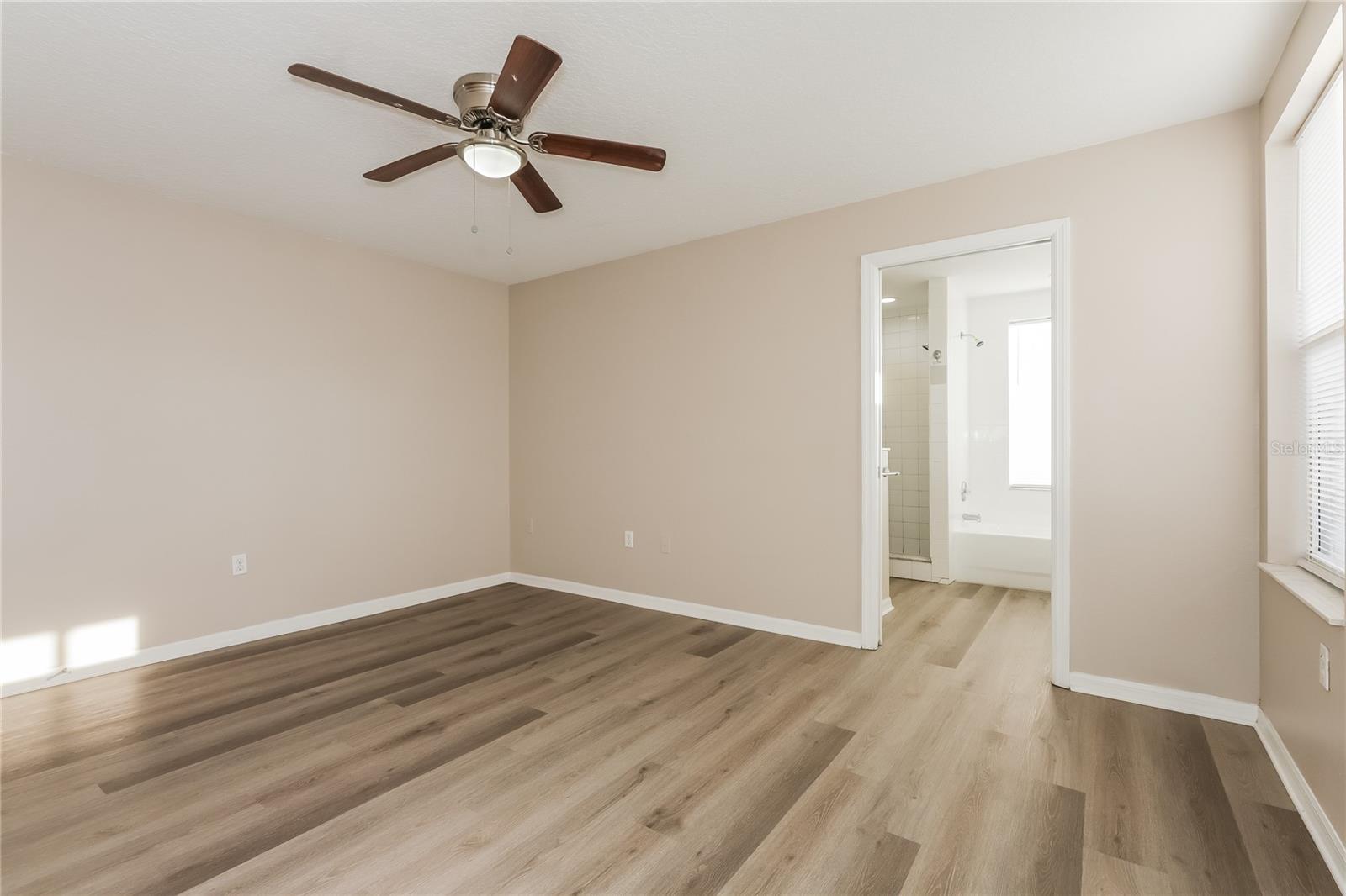 Image 10 of 16 For 6051 Kentucky Avenue