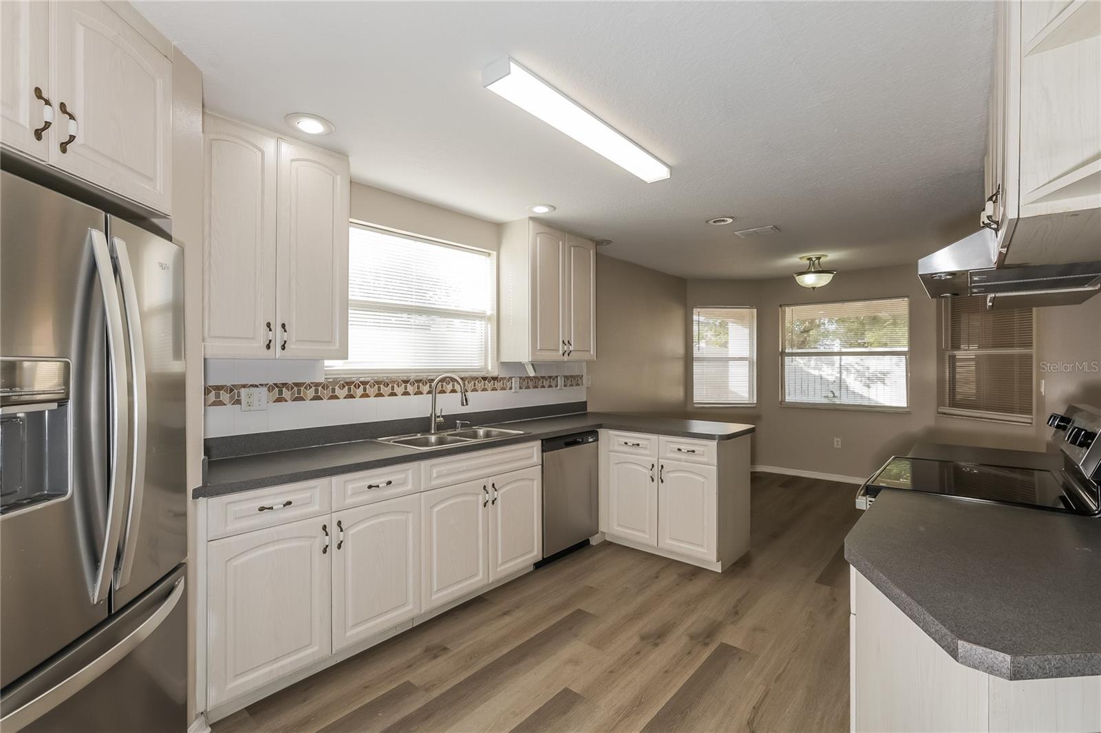 Image 8 of 16 For 6051 Kentucky Avenue