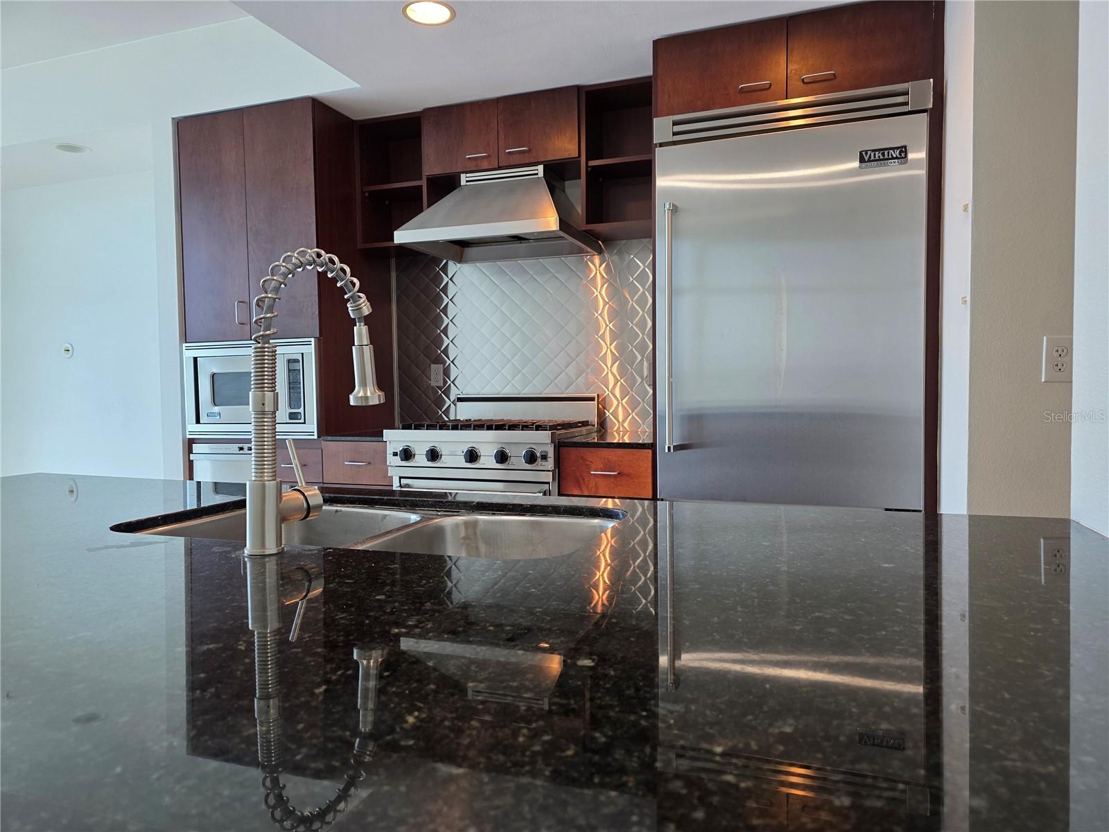 Image 13 of 37 For 1208 Kennedy Boulevard 1020