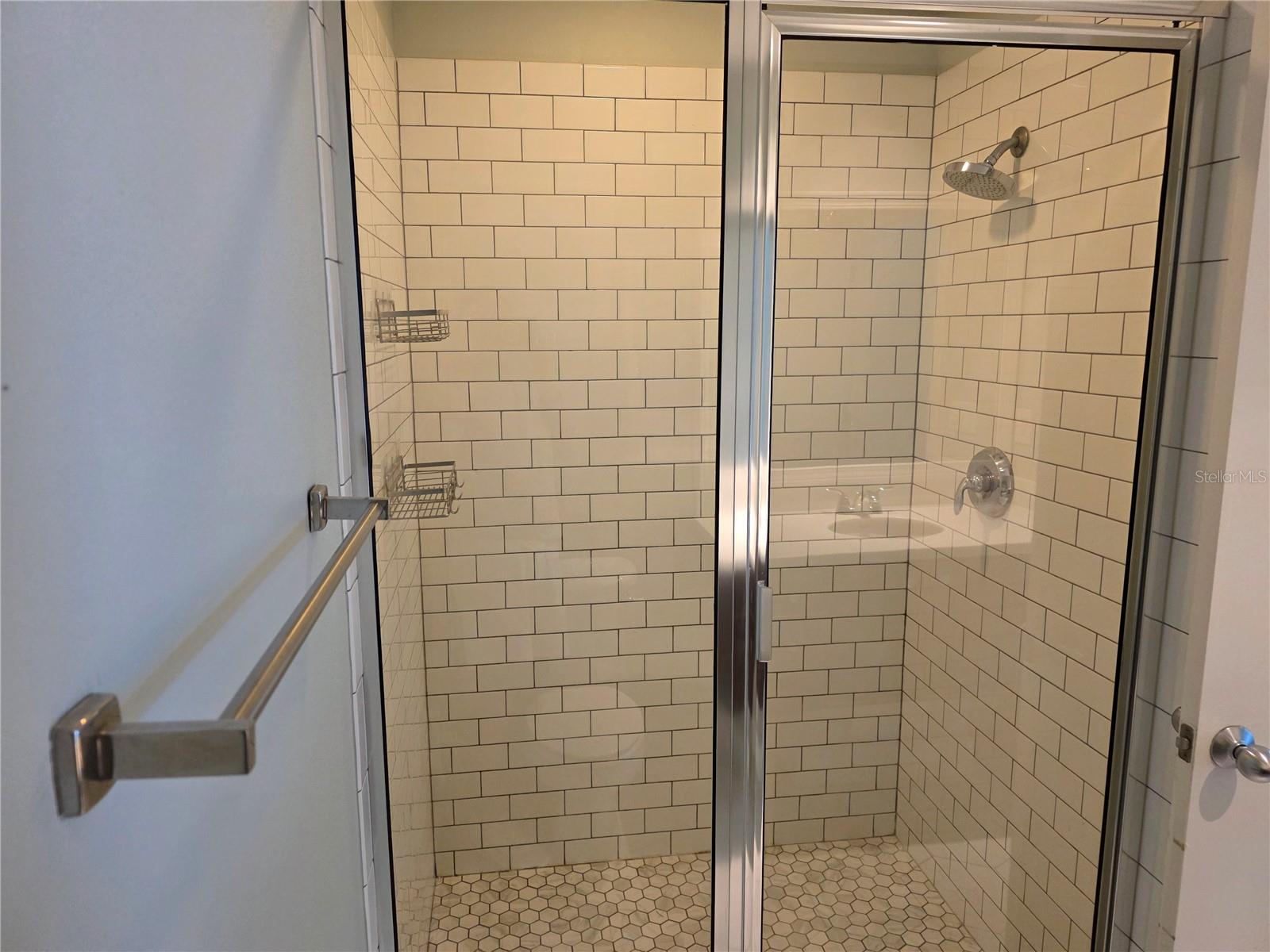 Image 23 of 37 For 1208 Kennedy Boulevard 1020