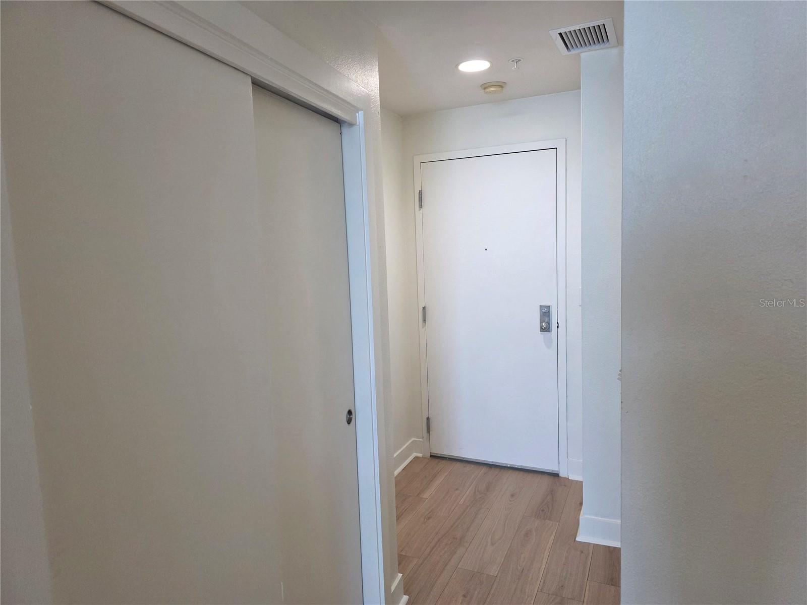 Image 28 of 37 For 1208 Kennedy Boulevard 1020