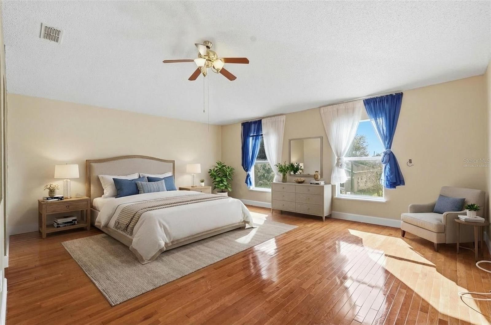 Image 20 of 58 For 350 Corsica Court