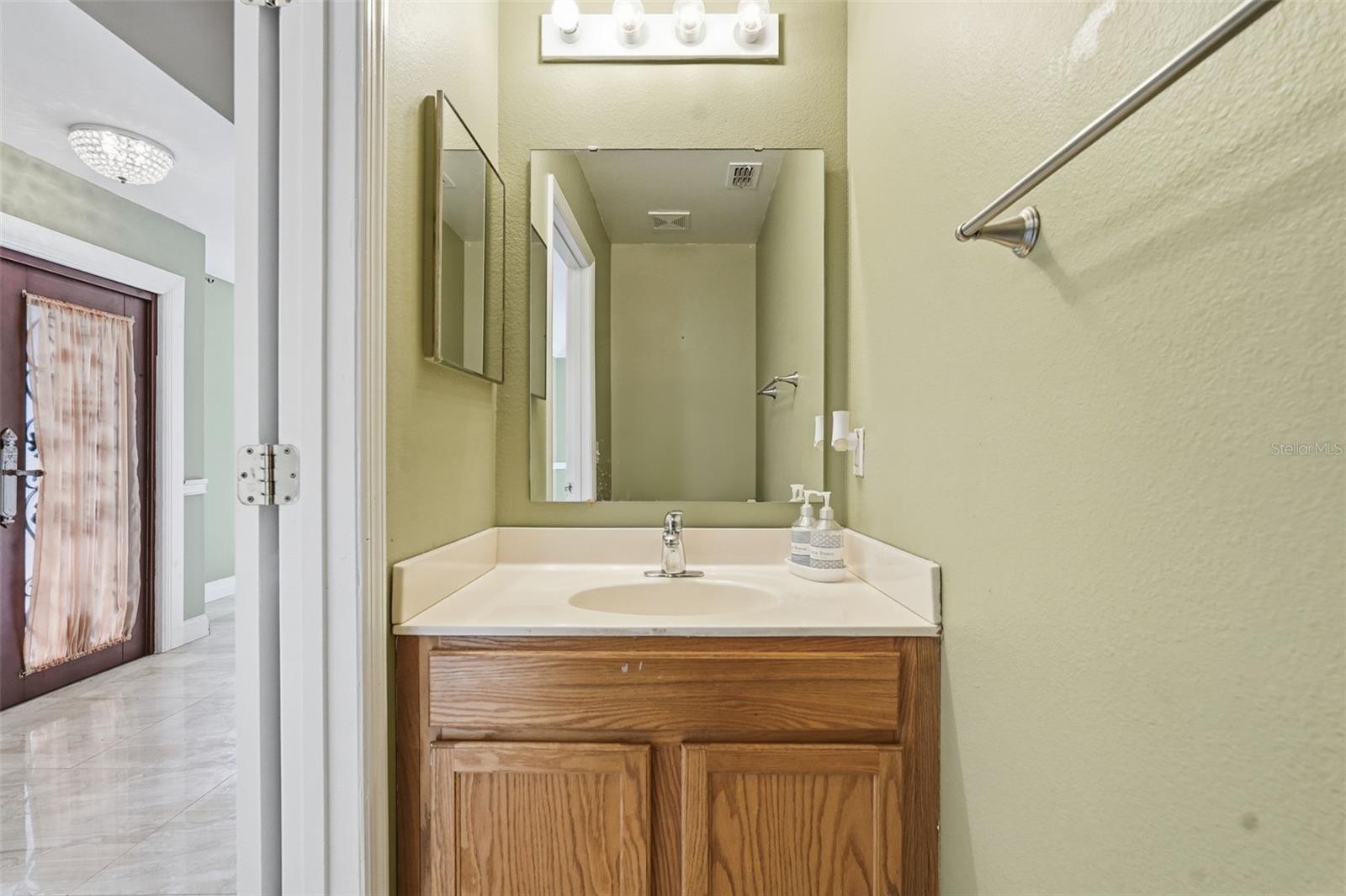 Image 23 of 58 For 350 Corsica Court