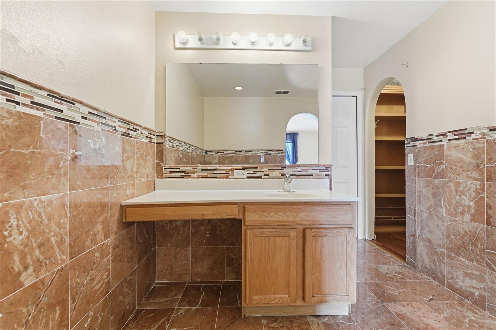 Image 29 of 58 For 350 Corsica Court