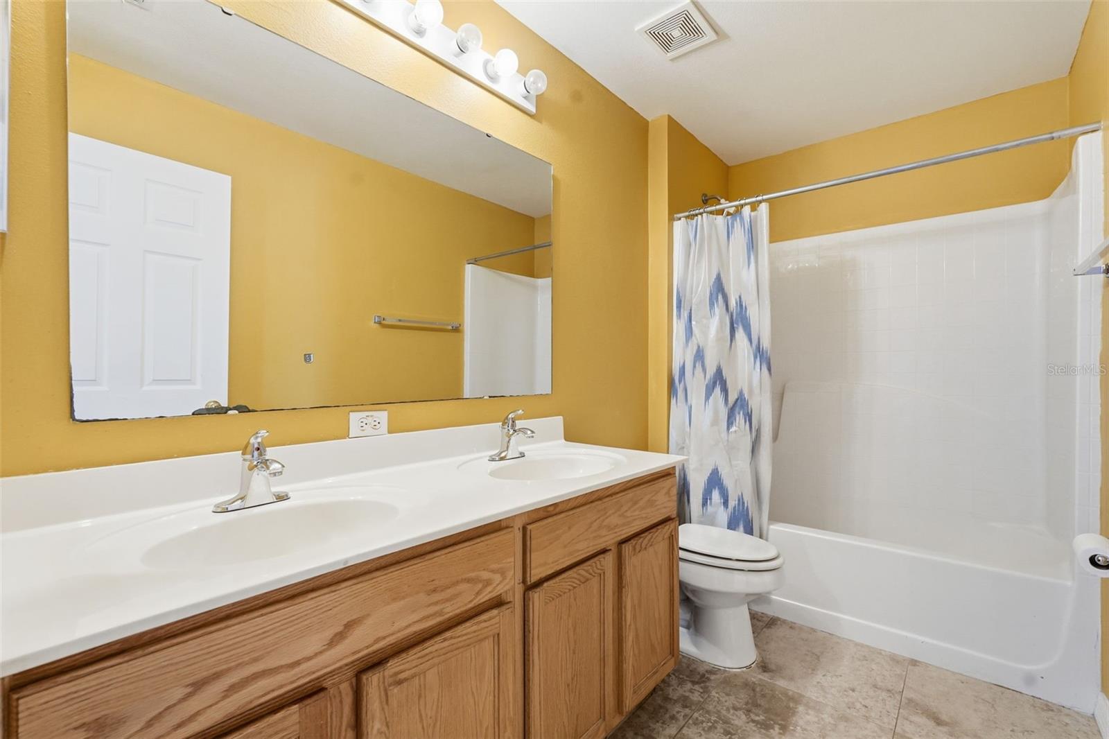 Image 37 of 58 For 350 Corsica Court