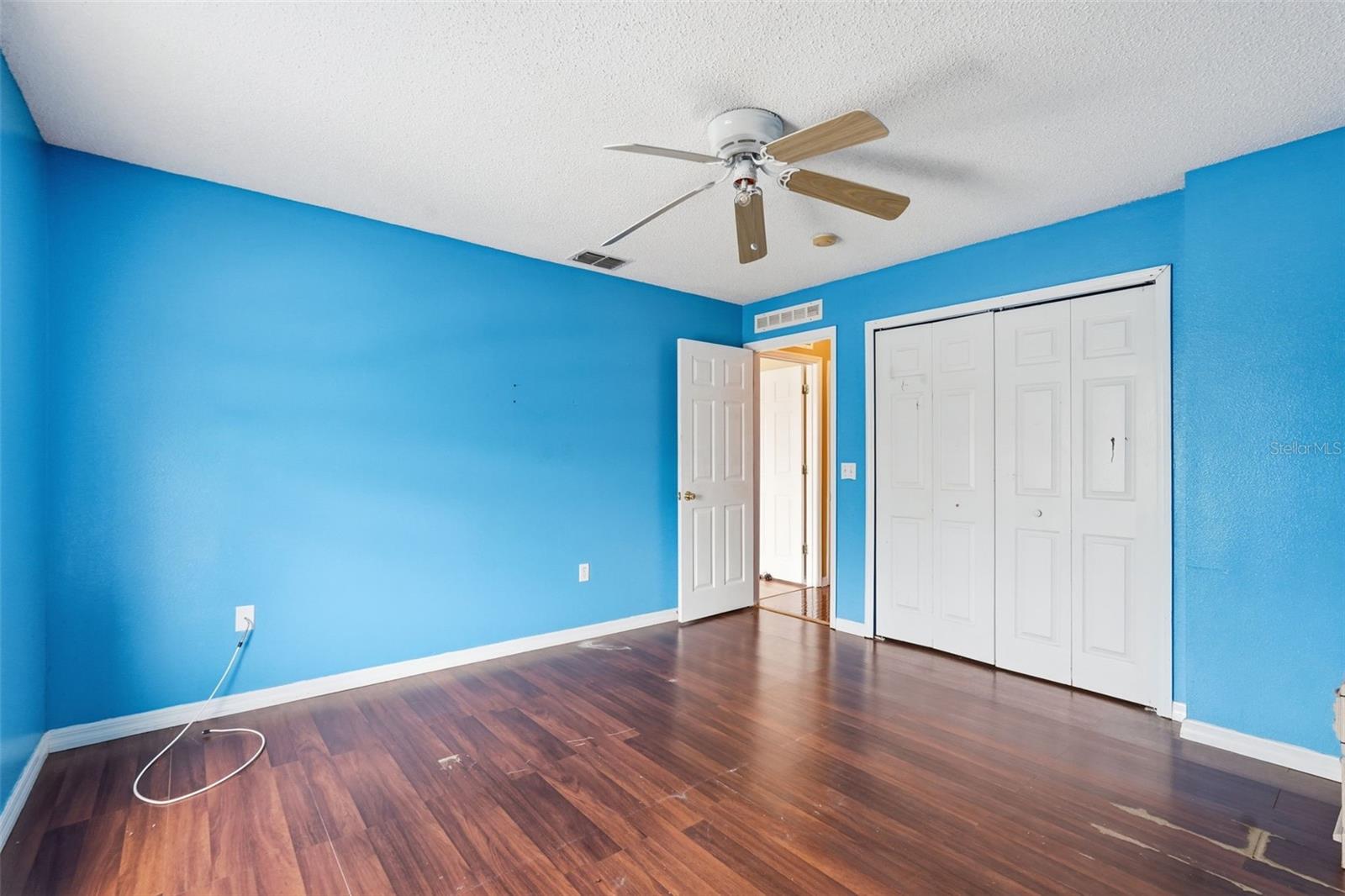 Image 43 of 58 For 350 Corsica Court