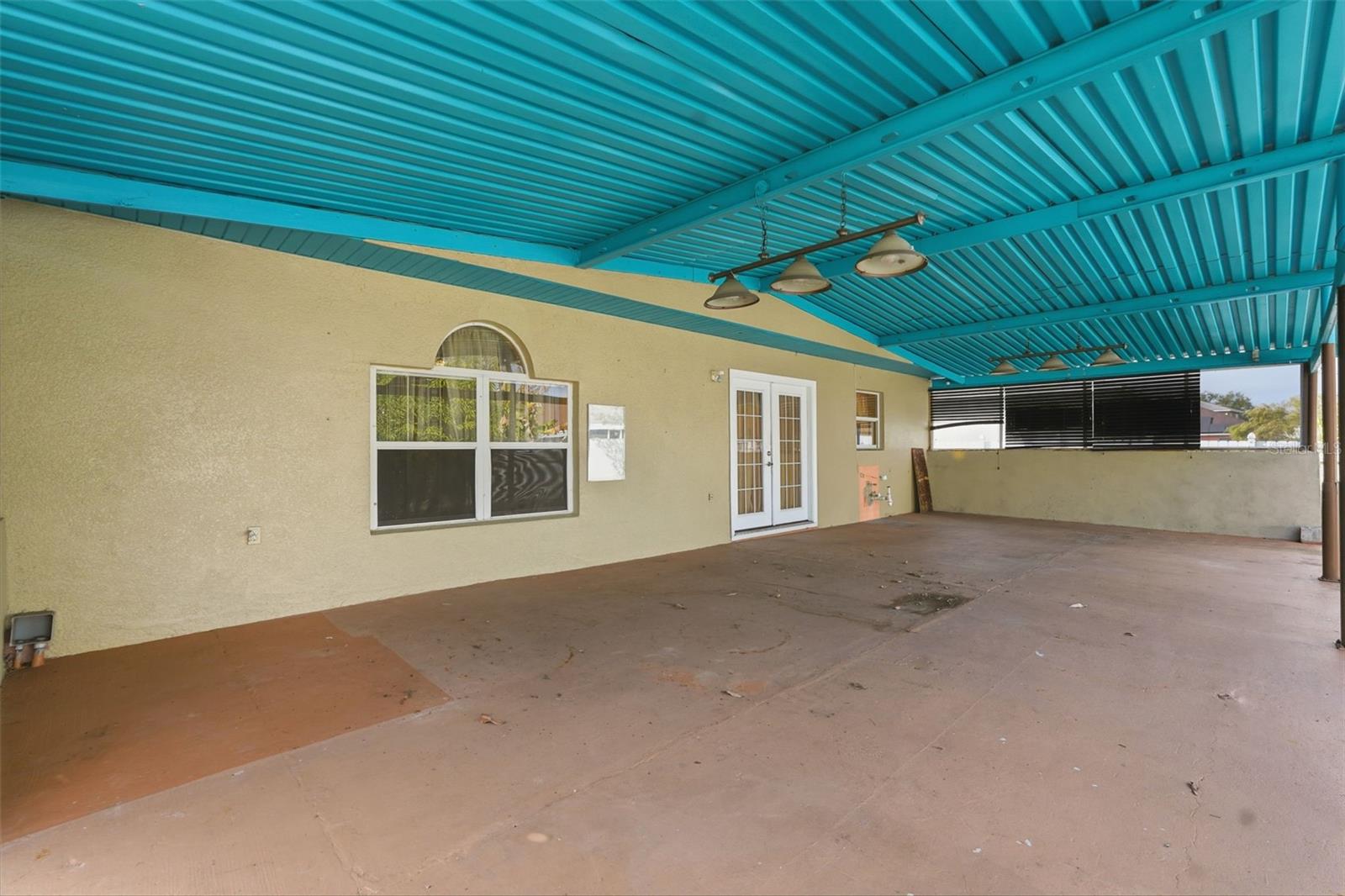 Image 46 of 58 For 350 Corsica Court