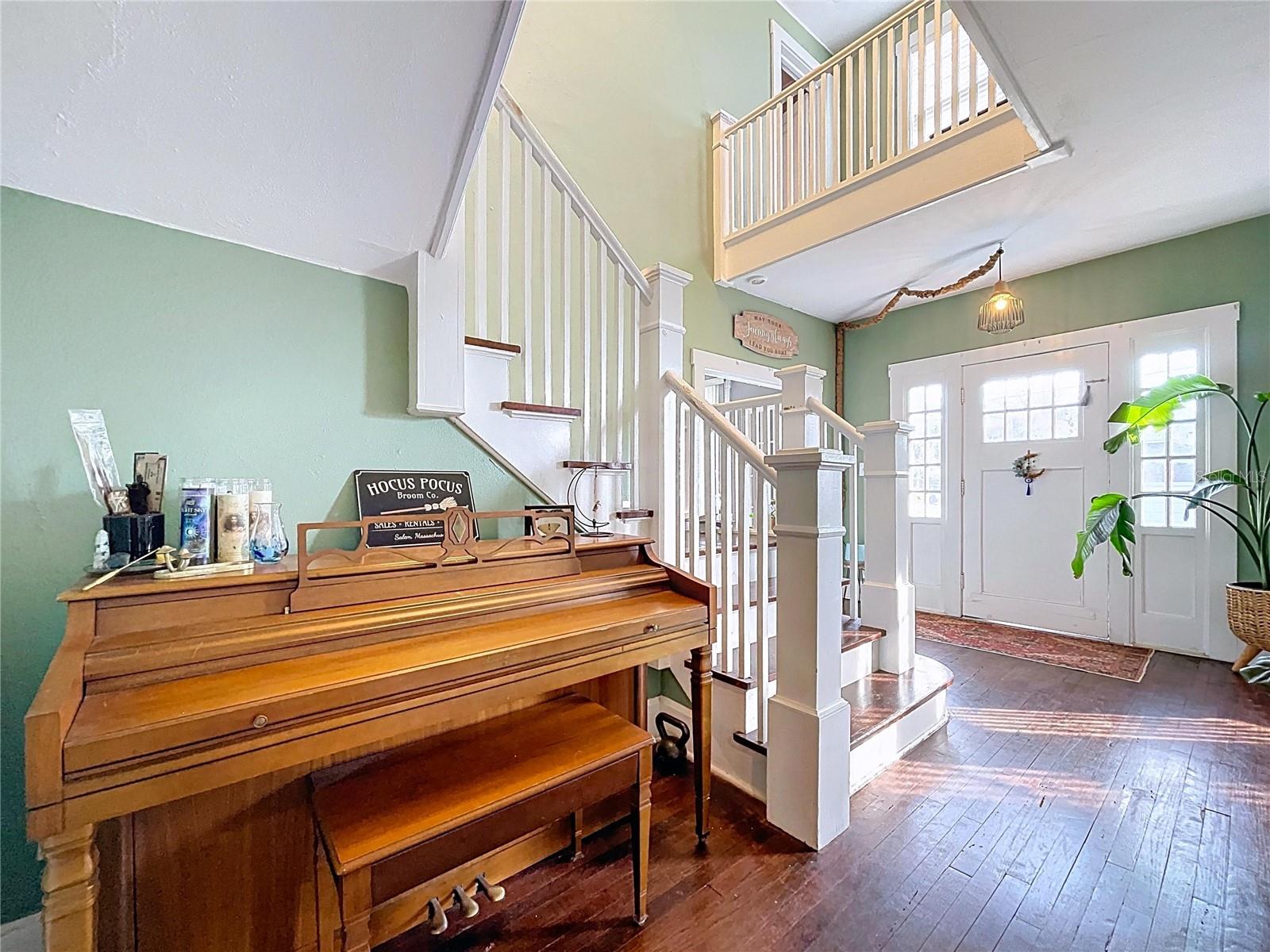 Image 14 of 63 For 37823 Coleman Avenue