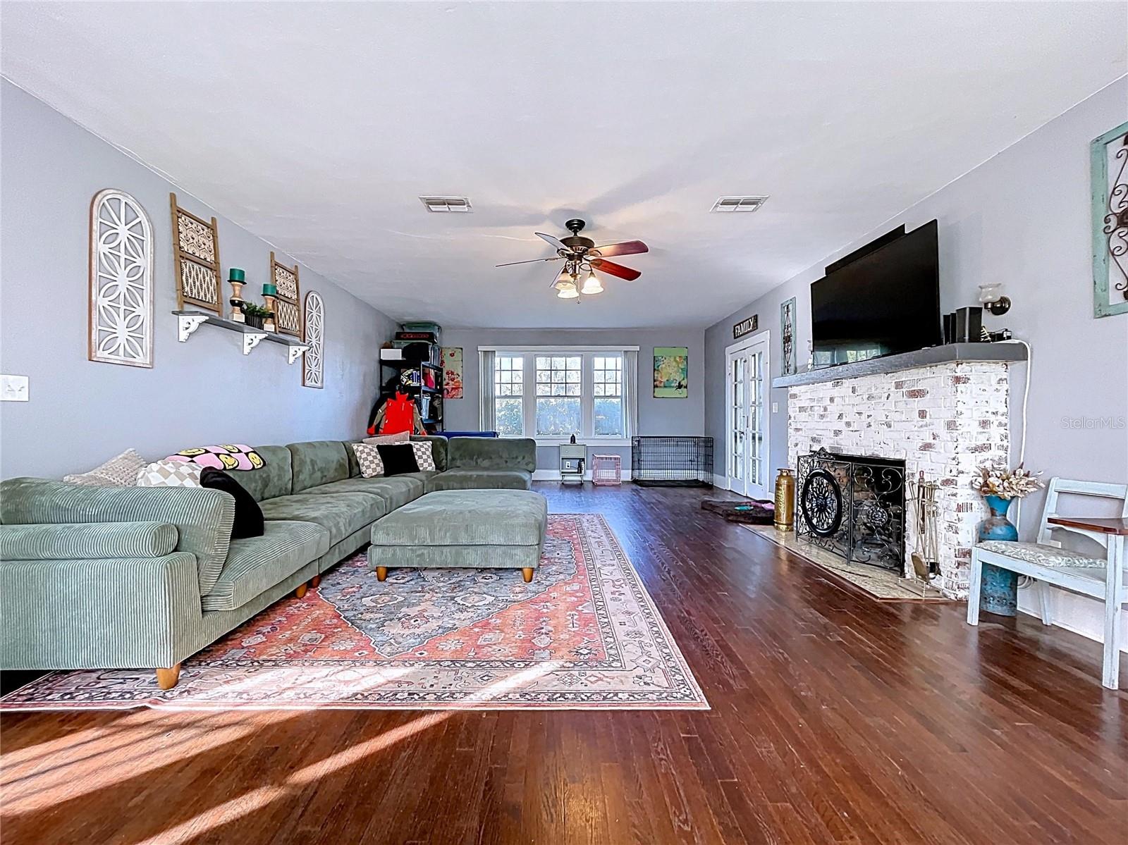 Image 29 of 63 For 37823 Coleman Avenue