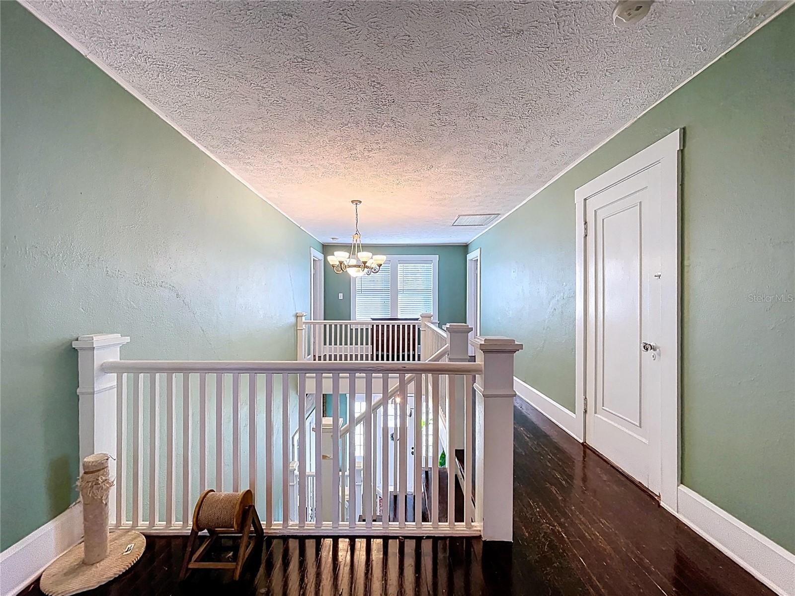 Image 33 of 63 For 37823 Coleman Avenue