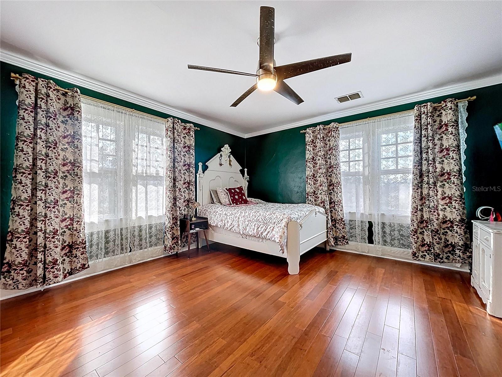 Image 43 of 63 For 37823 Coleman Avenue