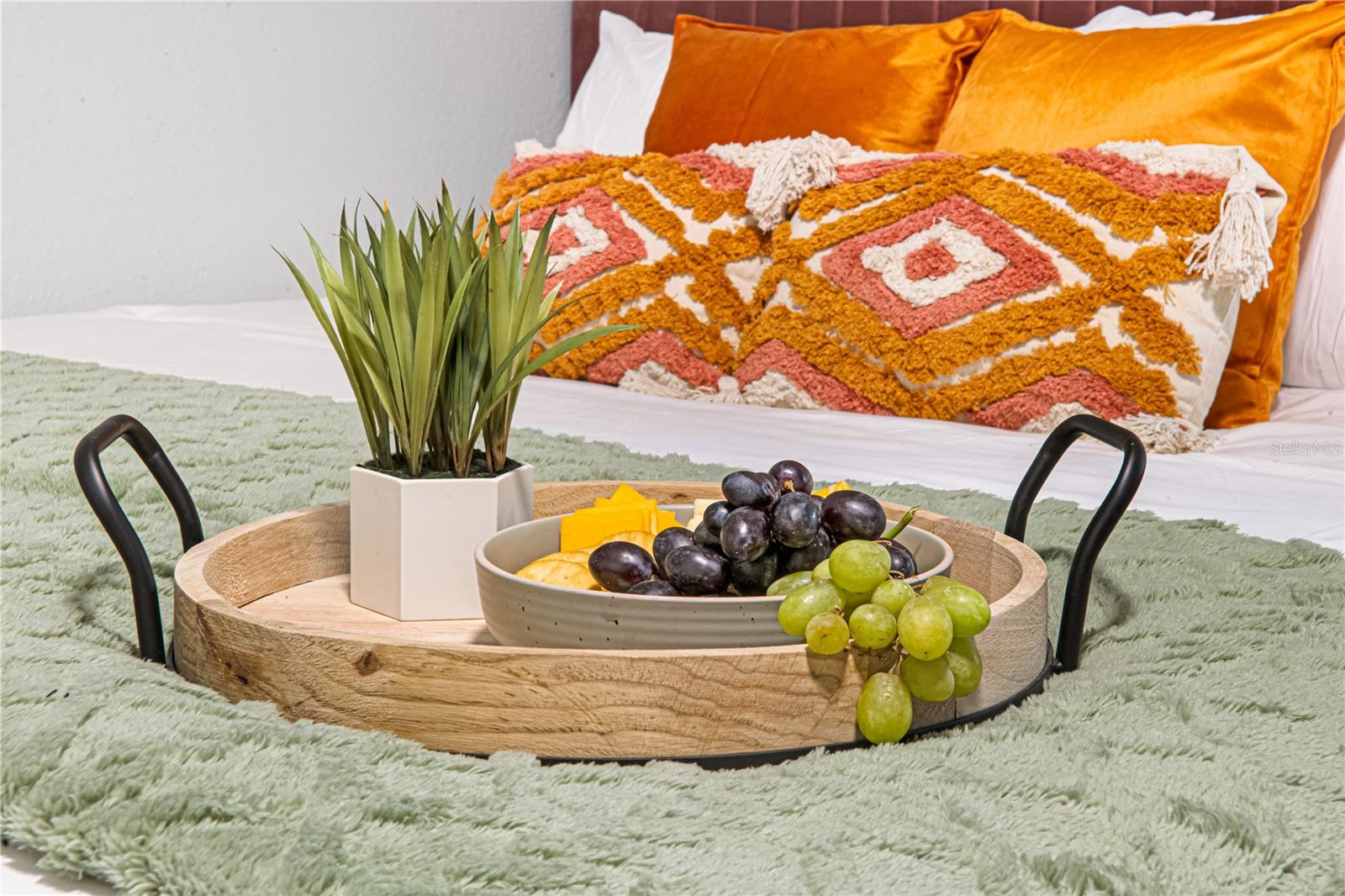 Image 14 of 43 For 1215 North Street