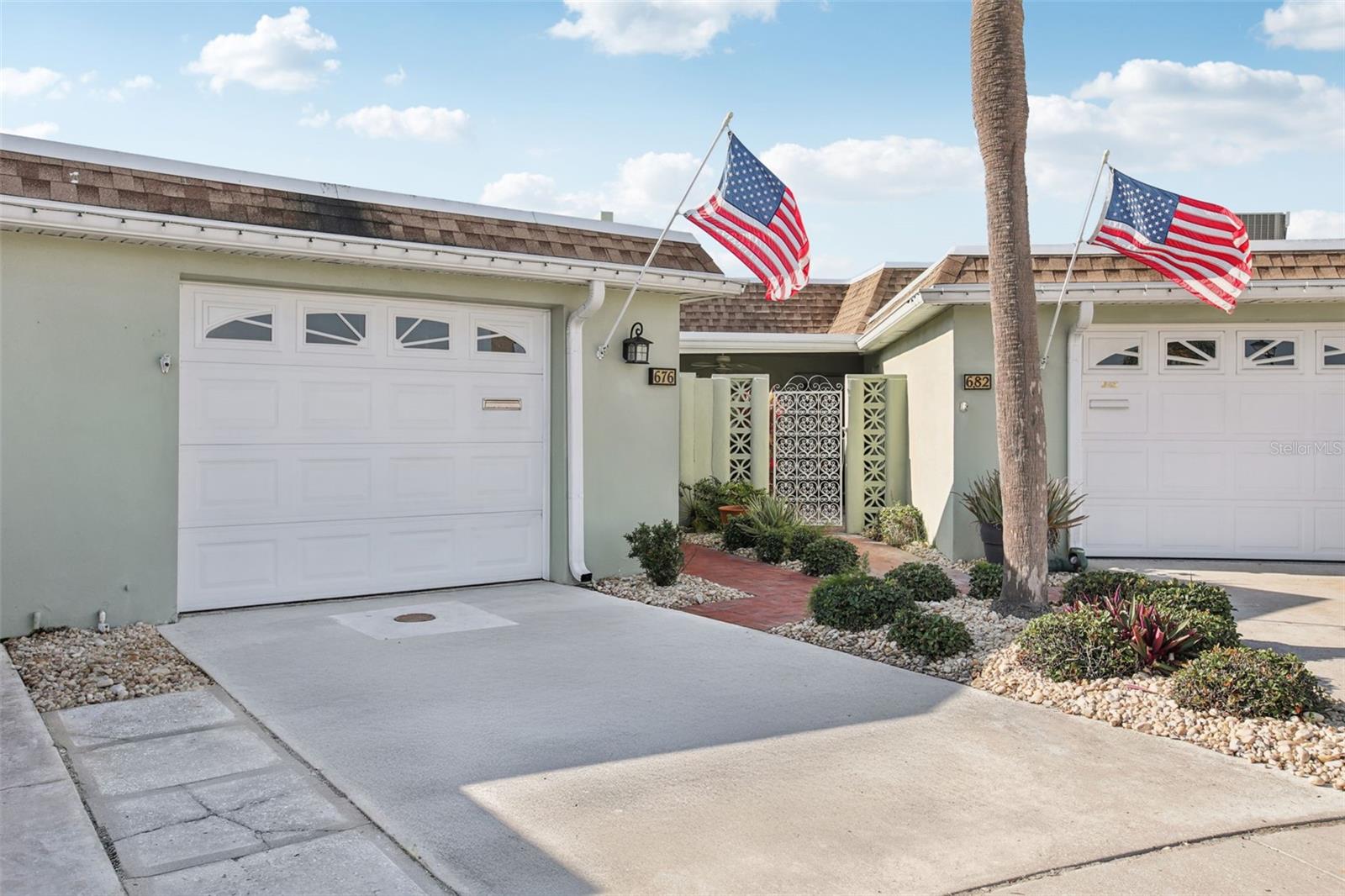 Image 2 of 81 For 676 Boca Ciega Point Boulevard S 1507