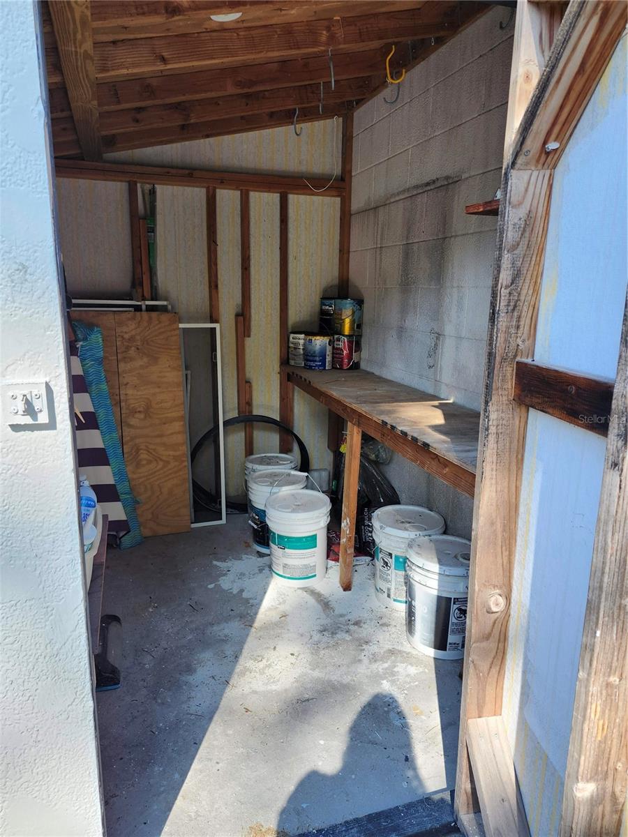 Image 32 of 33 For 1818 Shore Acres Boulevard Ne