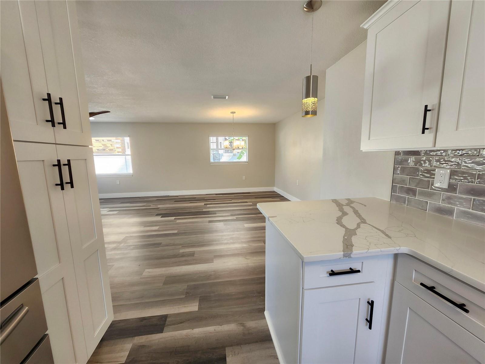 Image 4 of 30 For 1818 Shore Acres Boulevard Ne