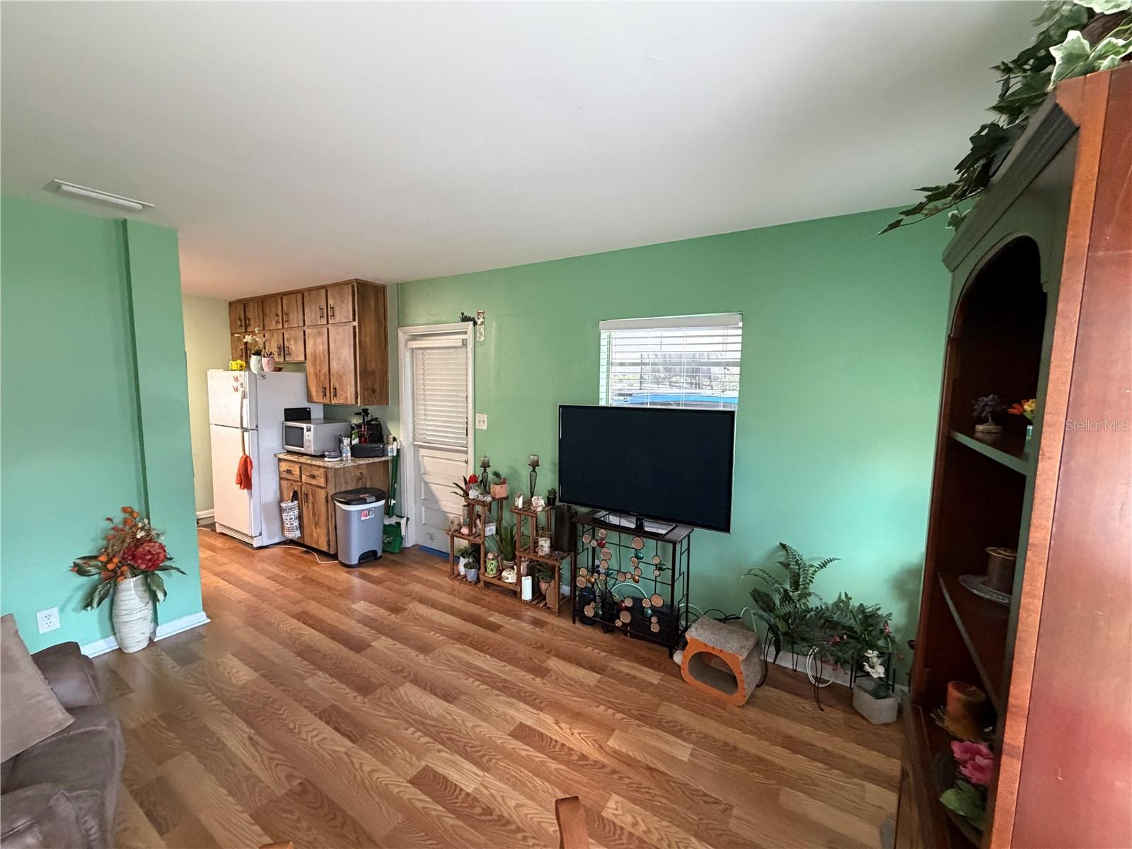 Image 4 of 31 For 7016 Filbert Lane