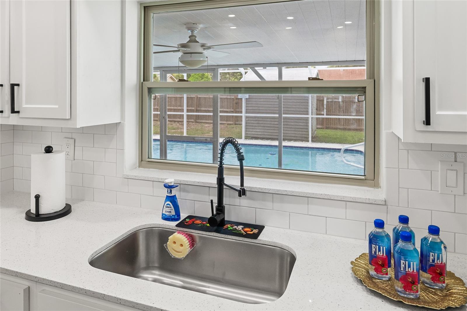 Image 14 of 37 For 11755 Linden Drive