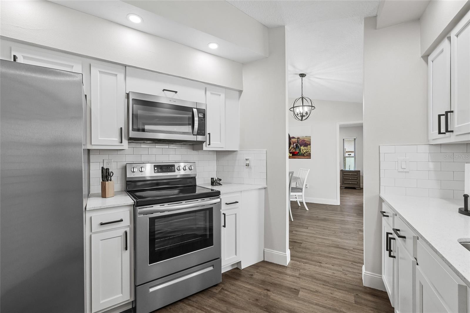 Image 15 of 37 For 11755 Linden Drive