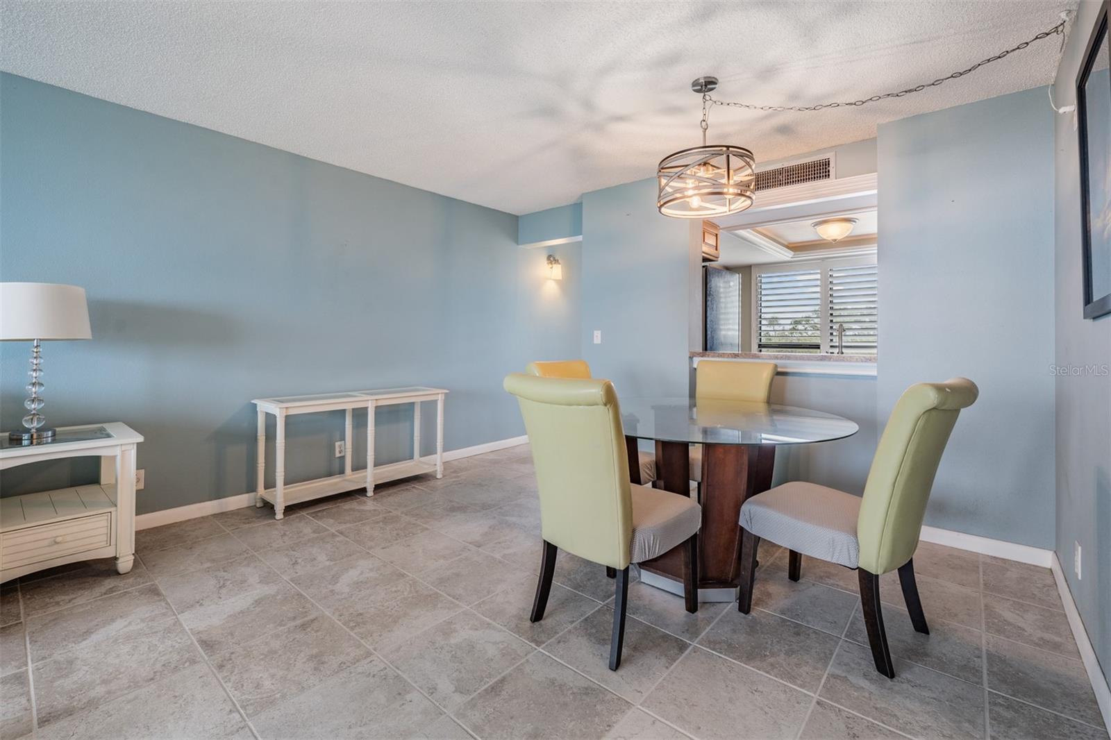 Image 10 of 54 For 2620 Cove Cay Drive 601