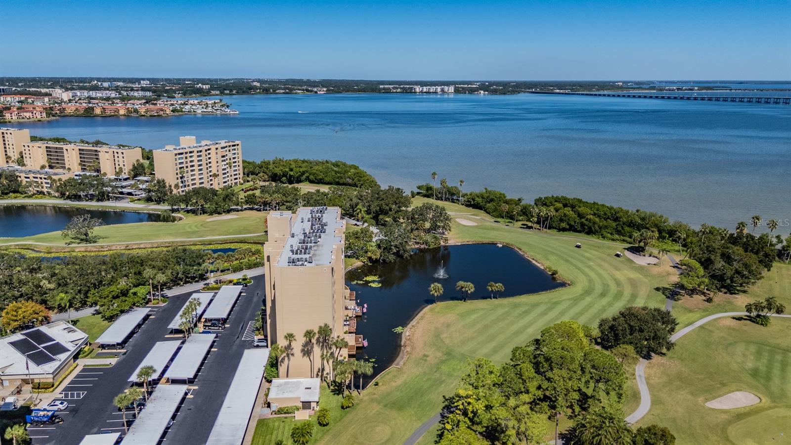 Image 35 of 54 For 2620 Cove Cay Drive 601