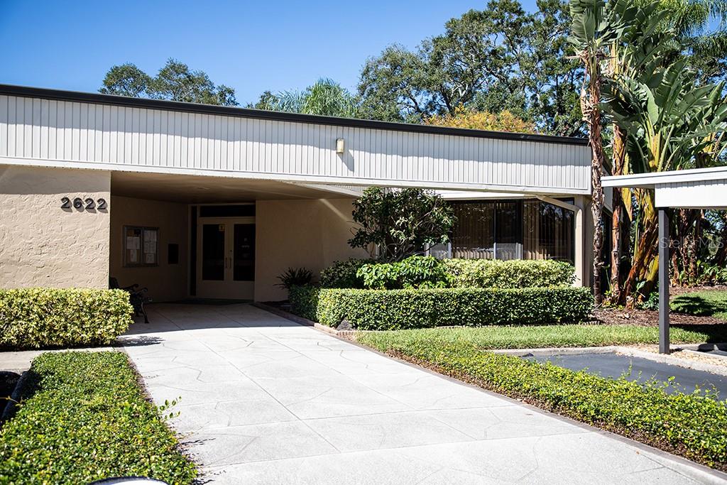 Image 38 of 54 For 2620 Cove Cay Drive 601