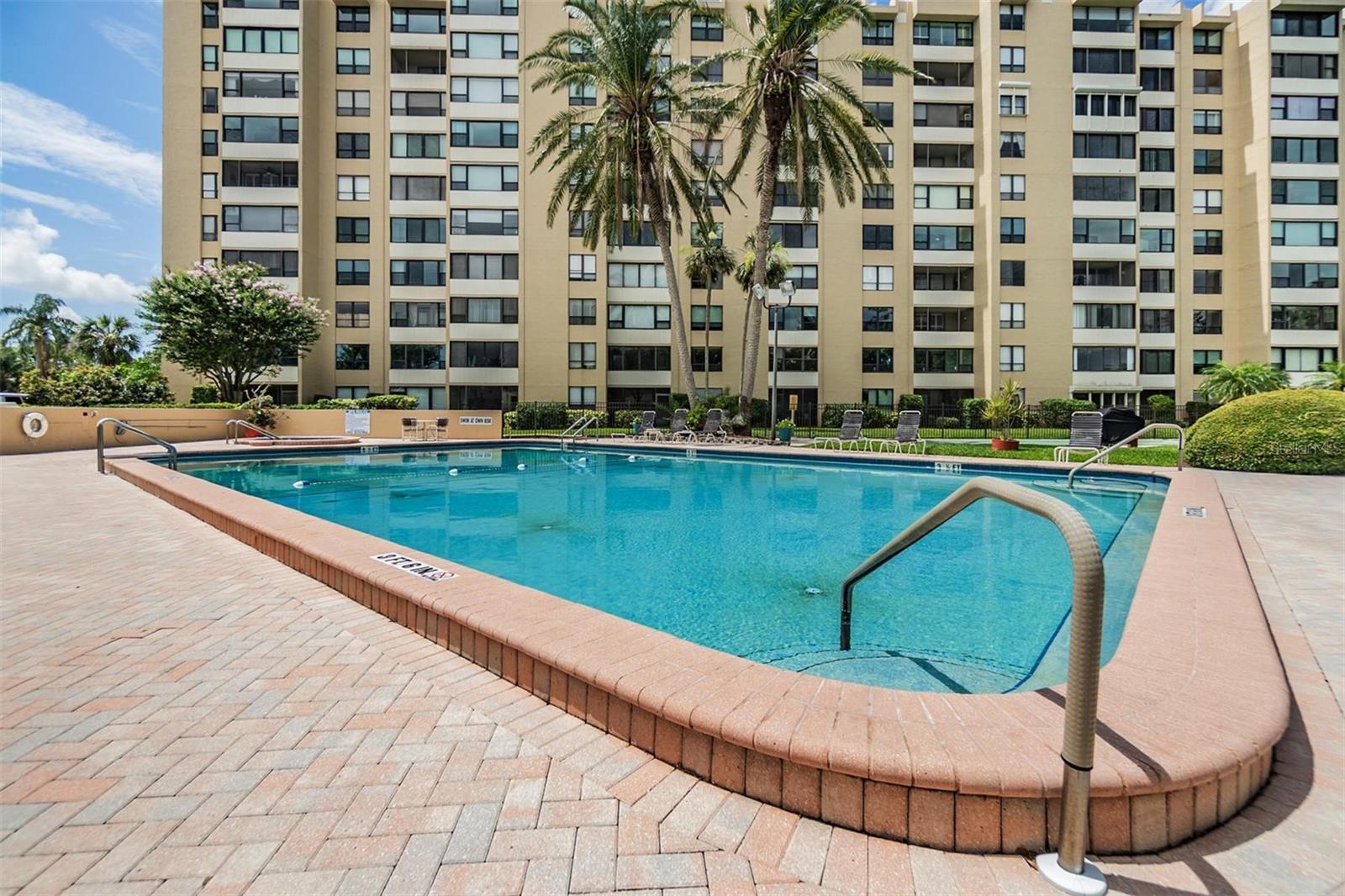 Image 41 of 54 For 2620 Cove Cay Drive 601