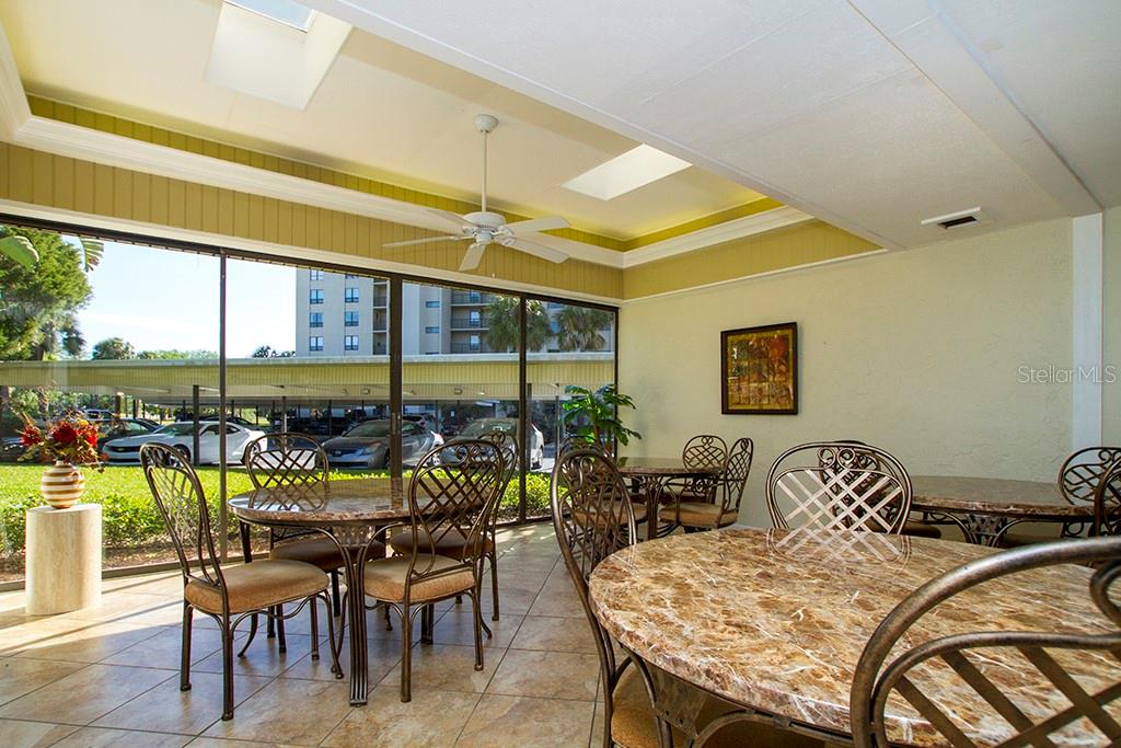 Image 45 of 54 For 2620 Cove Cay Drive 601