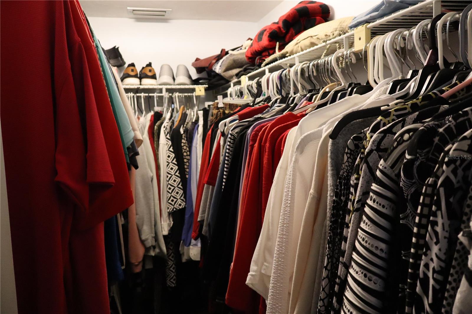 Image 18 of 33 For 4955 Pepper Circle B207