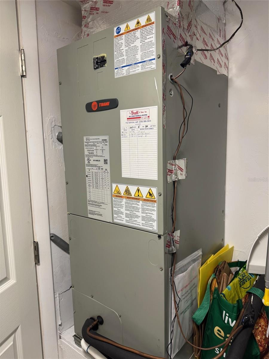 Image 28 of 33 For 4955 Pepper Circle B207