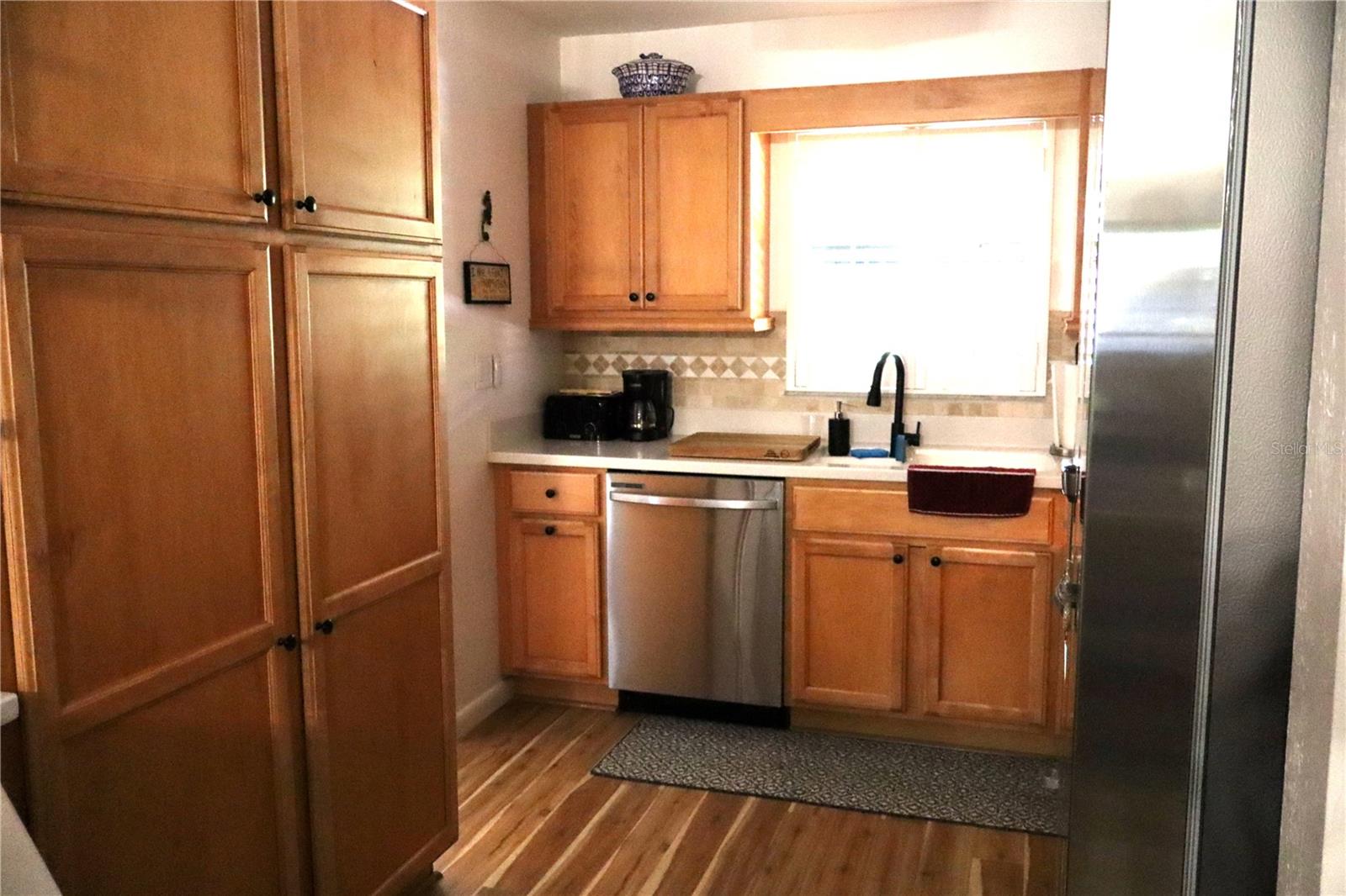 Image 4 of 33 For 4955 Pepper Circle B207